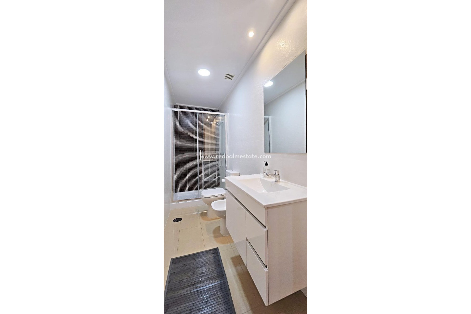 Reventa - Apartmentos -
Torrevieja - Center