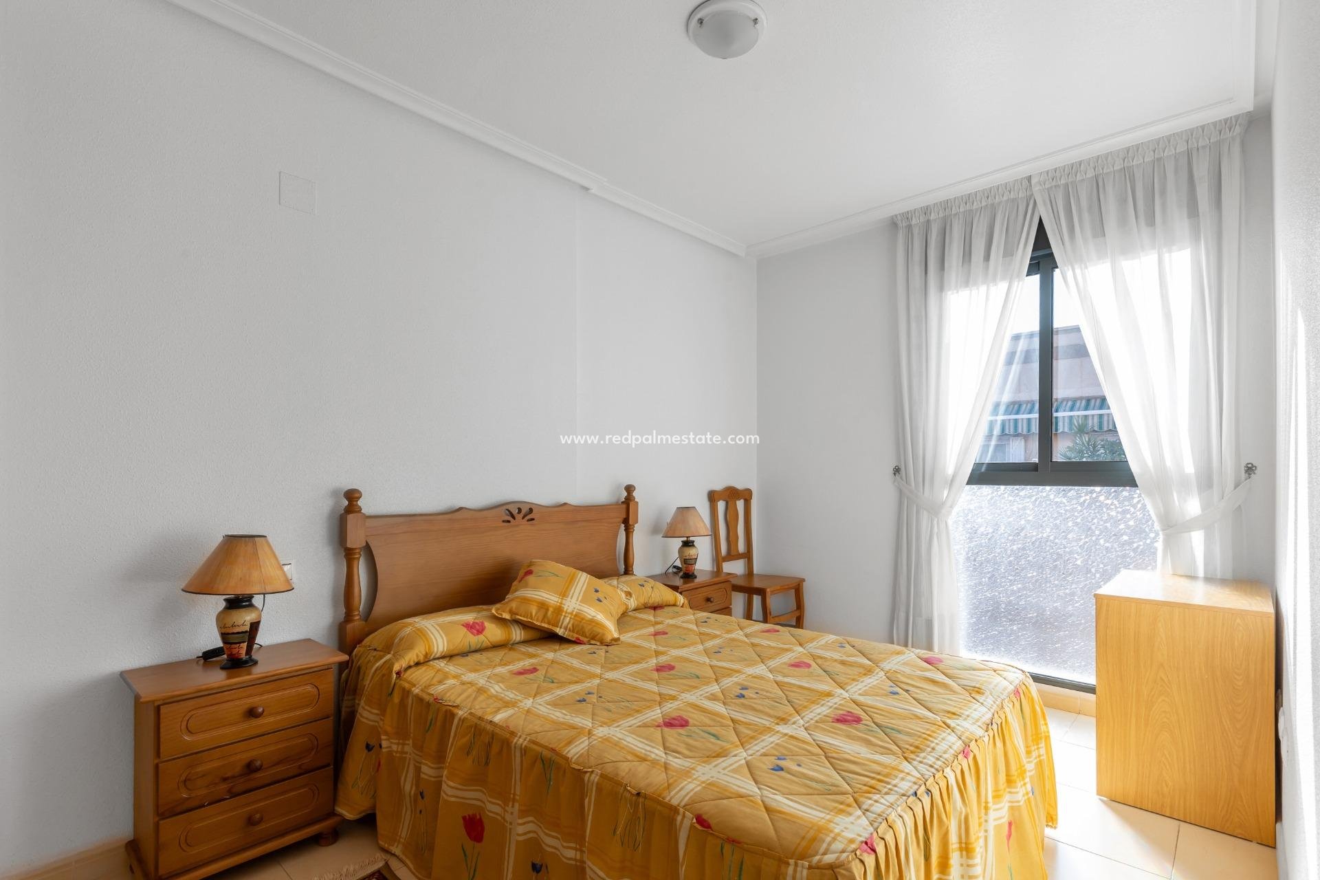 Reventa - Apartmentos -
Torrevieja - Center