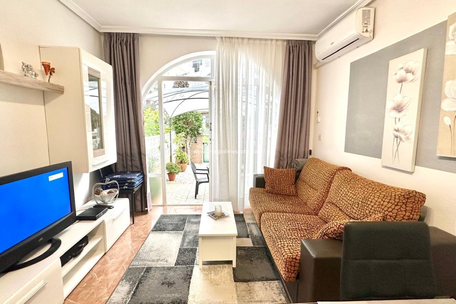 Reventa - Apartmentos -
Torrevieja - Center