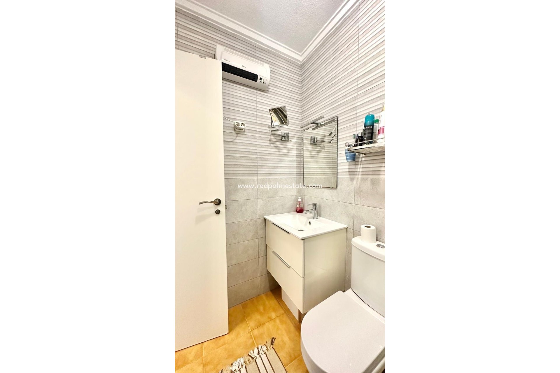 Reventa - Apartmentos -
Torrevieja - Center