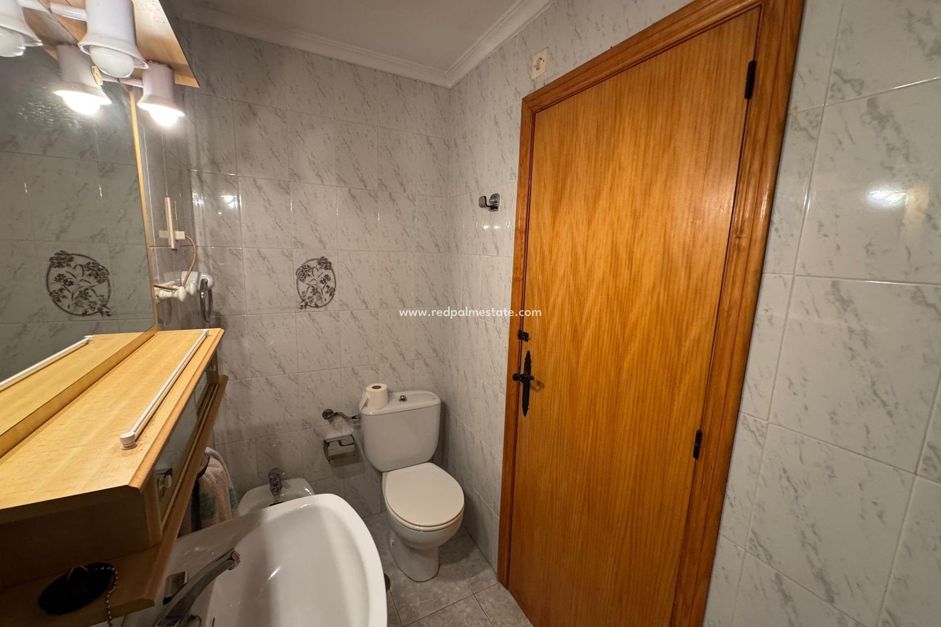 Reventa - Apartmentos -
Torrevieja - Center