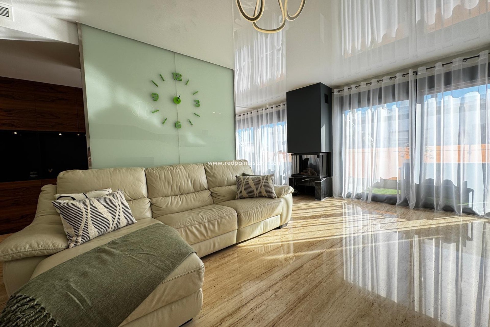 Reventa - Apartmentos -
Torrevieja - Center