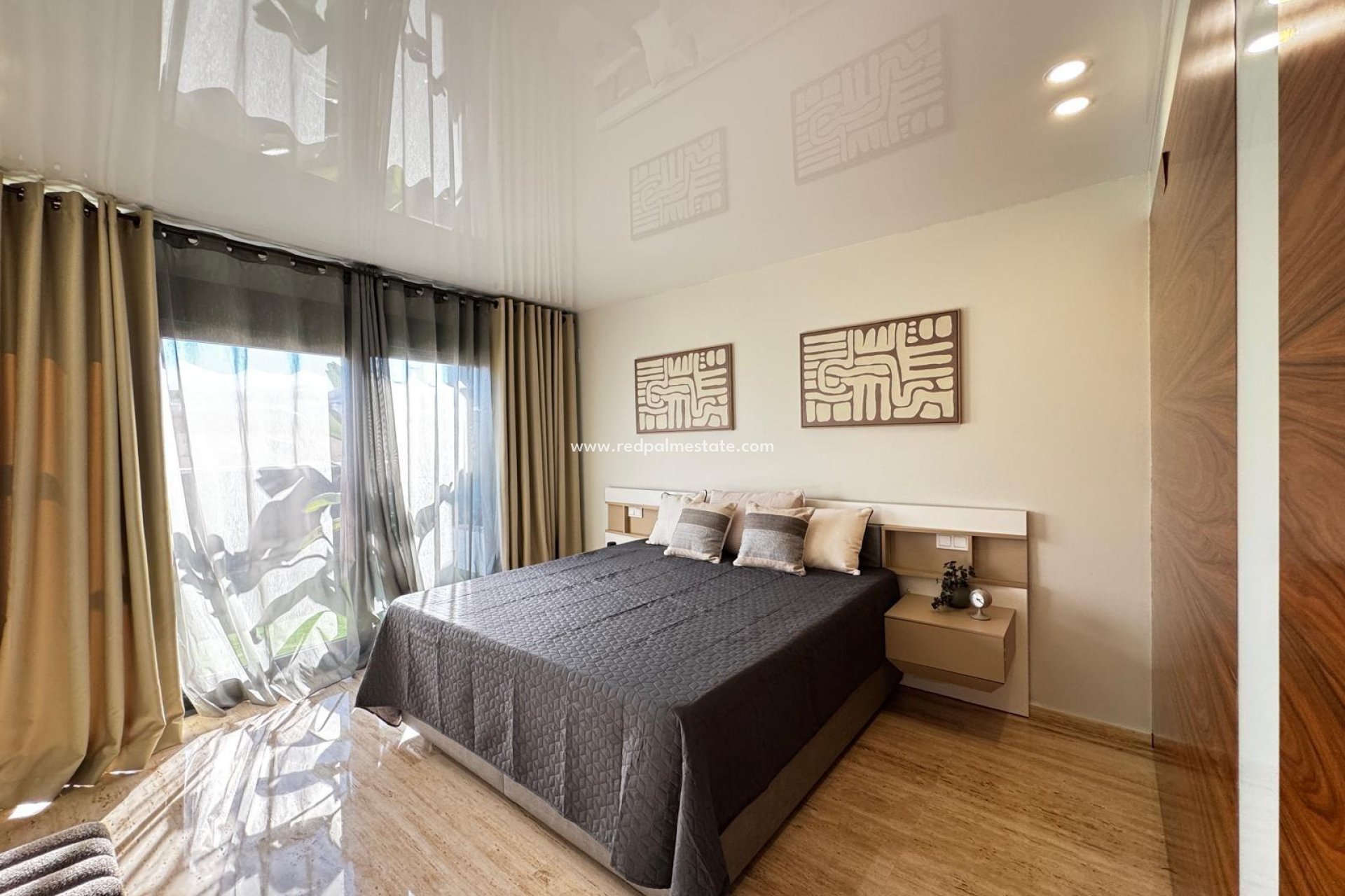 Reventa - Apartmentos -
Torrevieja - Center