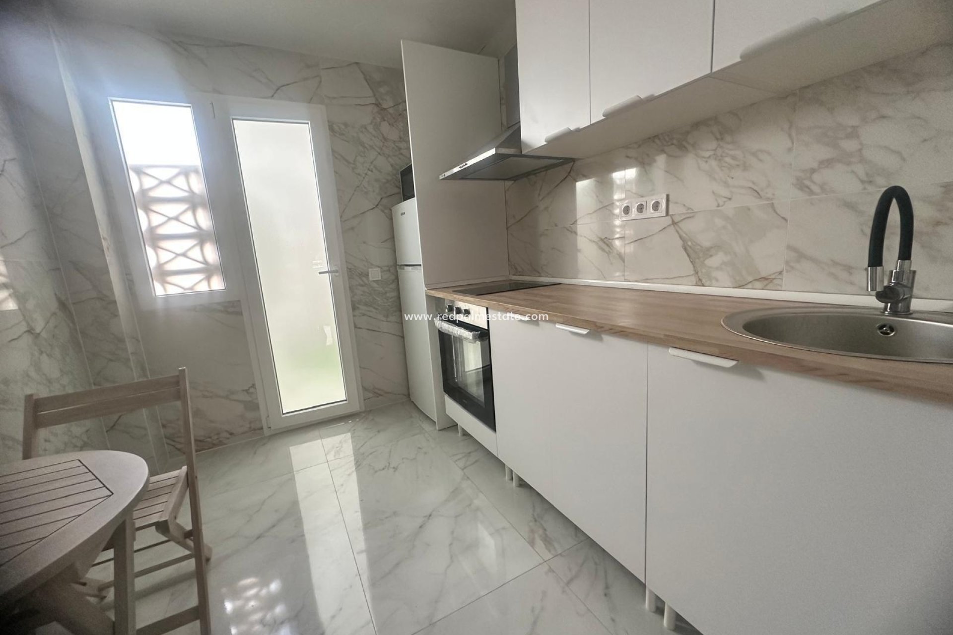 Reventa - Apartmentos -
Torrevieja - Centro Torrevieja