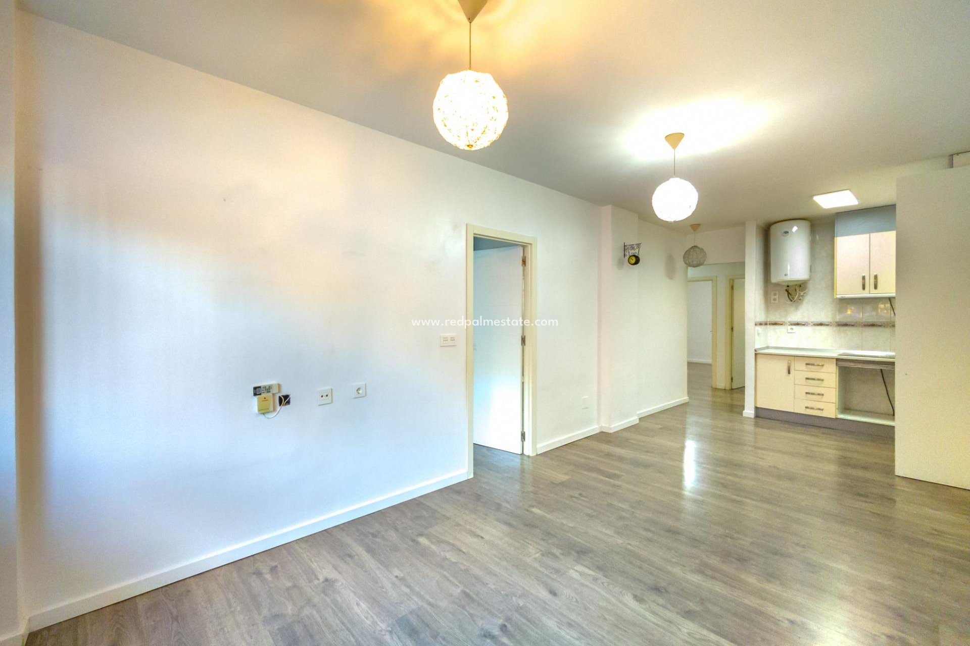 Reventa - Apartmentos -
Torrevieja - Centro Torrevieja