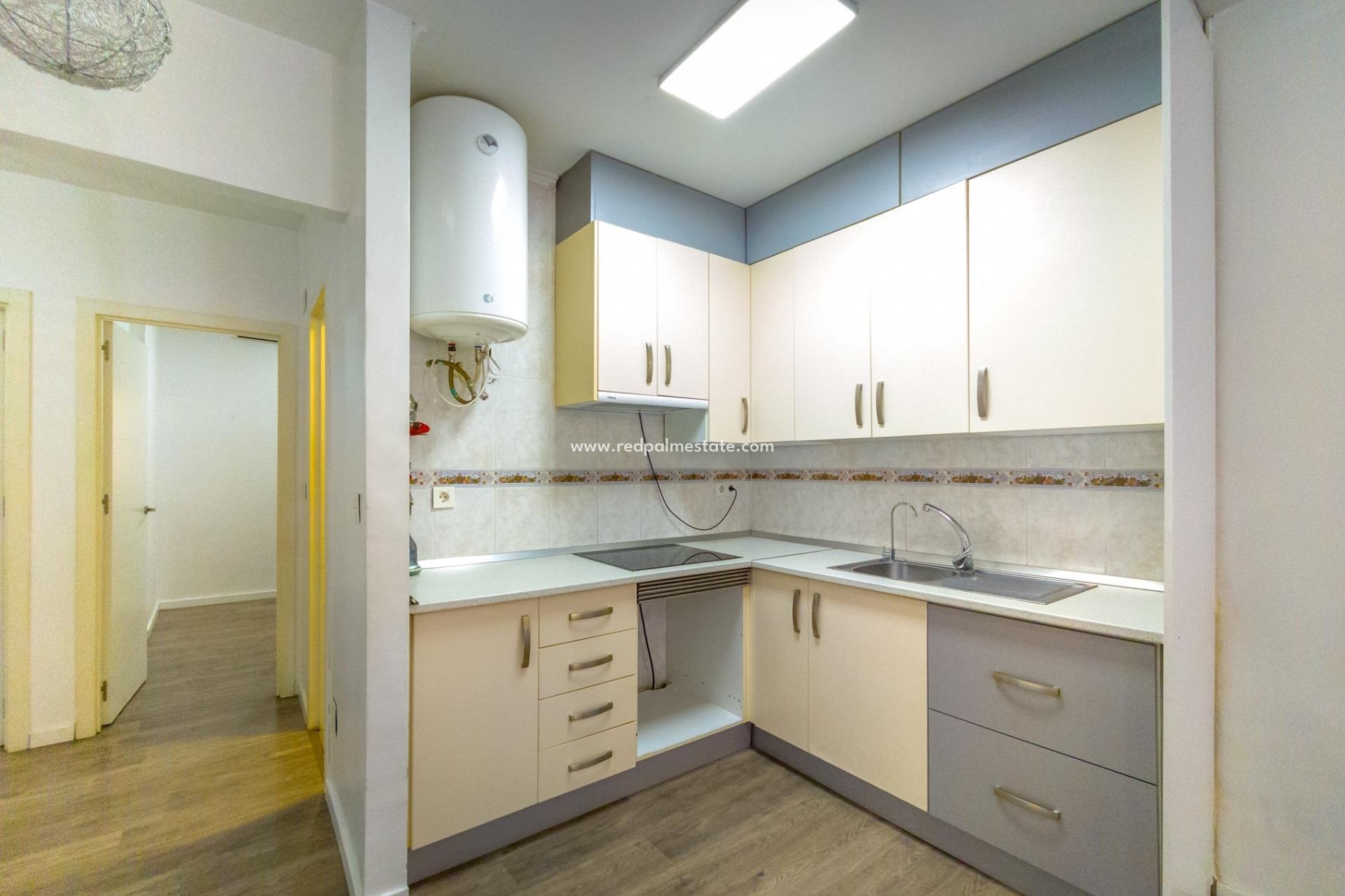 Reventa - Apartmentos -
Torrevieja - Centro Torrevieja