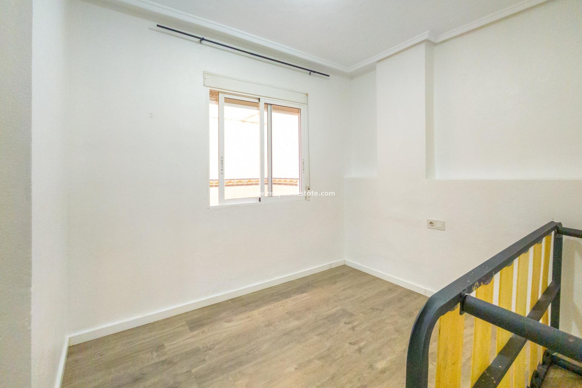 Reventa - Apartmentos -
Torrevieja - Centro Torrevieja