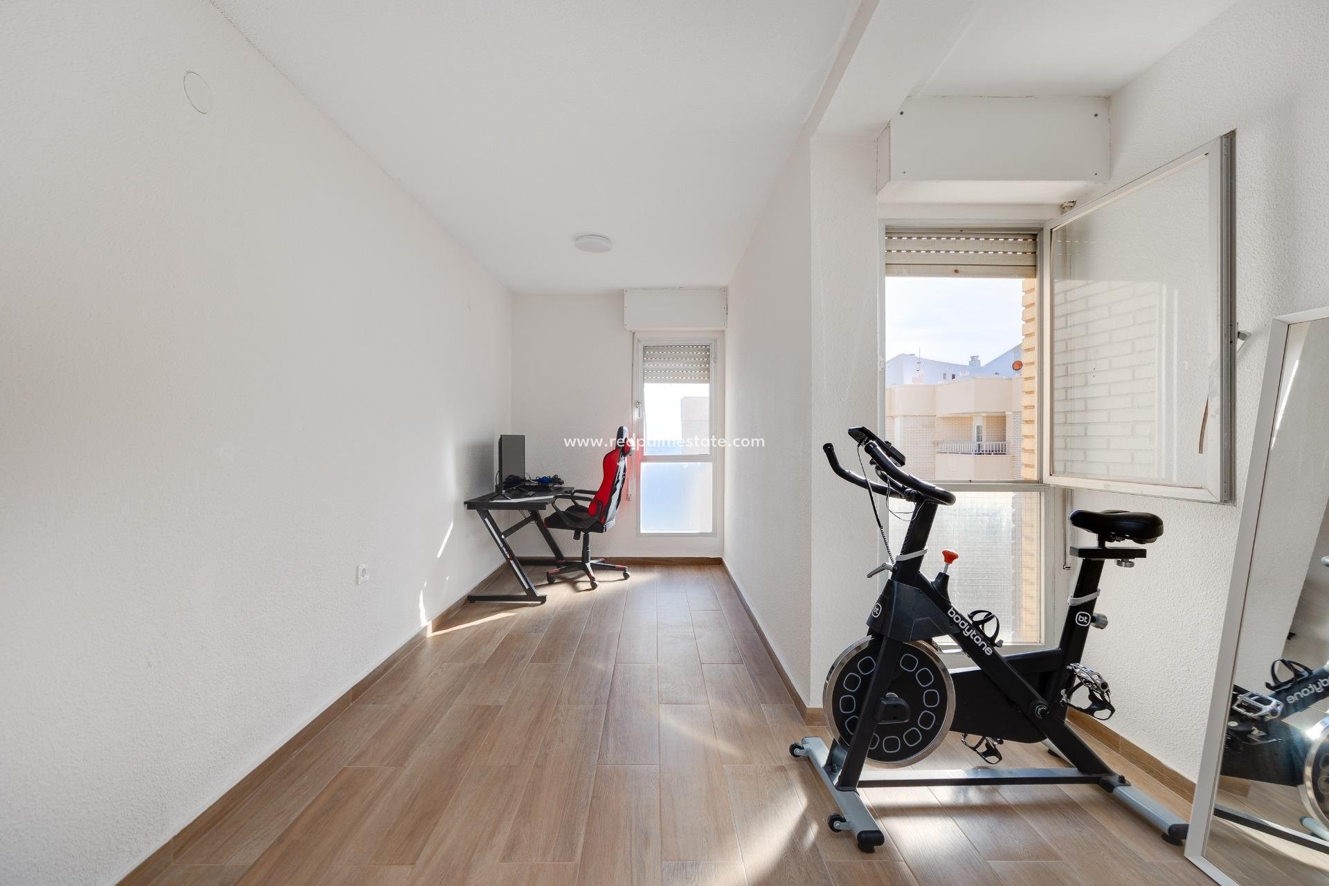 Reventa - Apartmentos -
Torrevieja - Centro Torrevieja