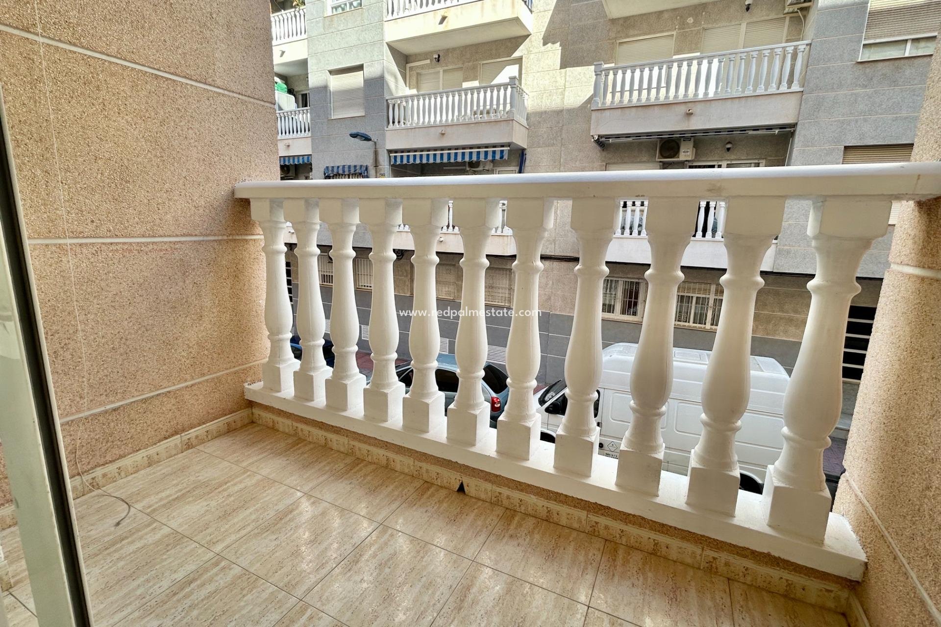 Reventa - Apartmentos -
Torrevieja - Centro Torrevieja