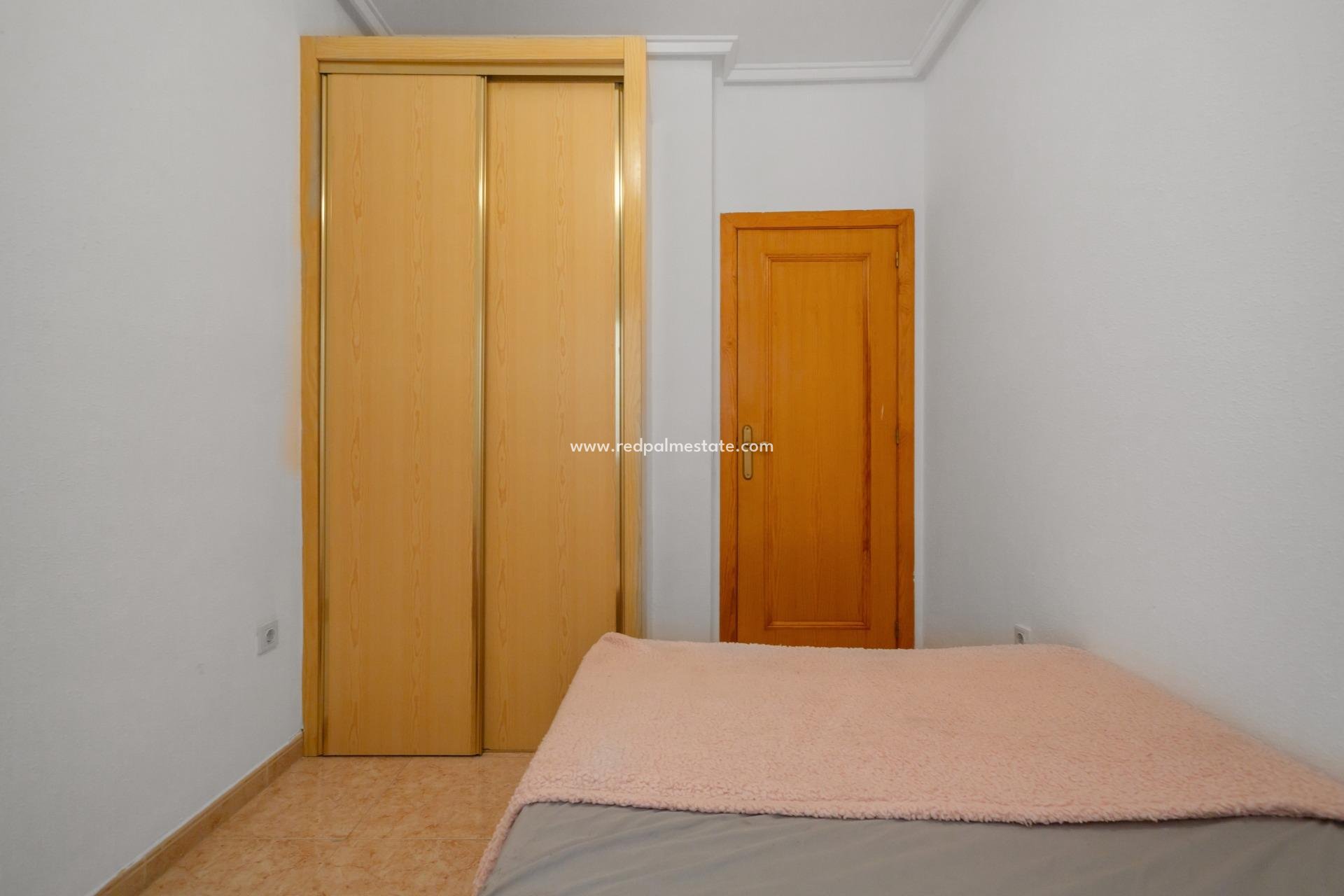Reventa - Apartmentos -
Torrevieja - Centro Torrevieja