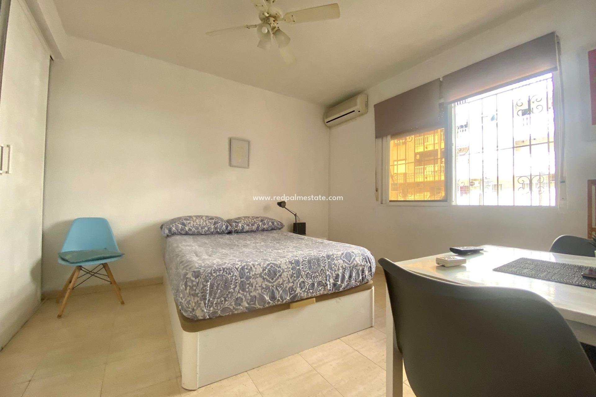 Reventa - Apartmentos -
Torrevieja - Centro Torrevieja