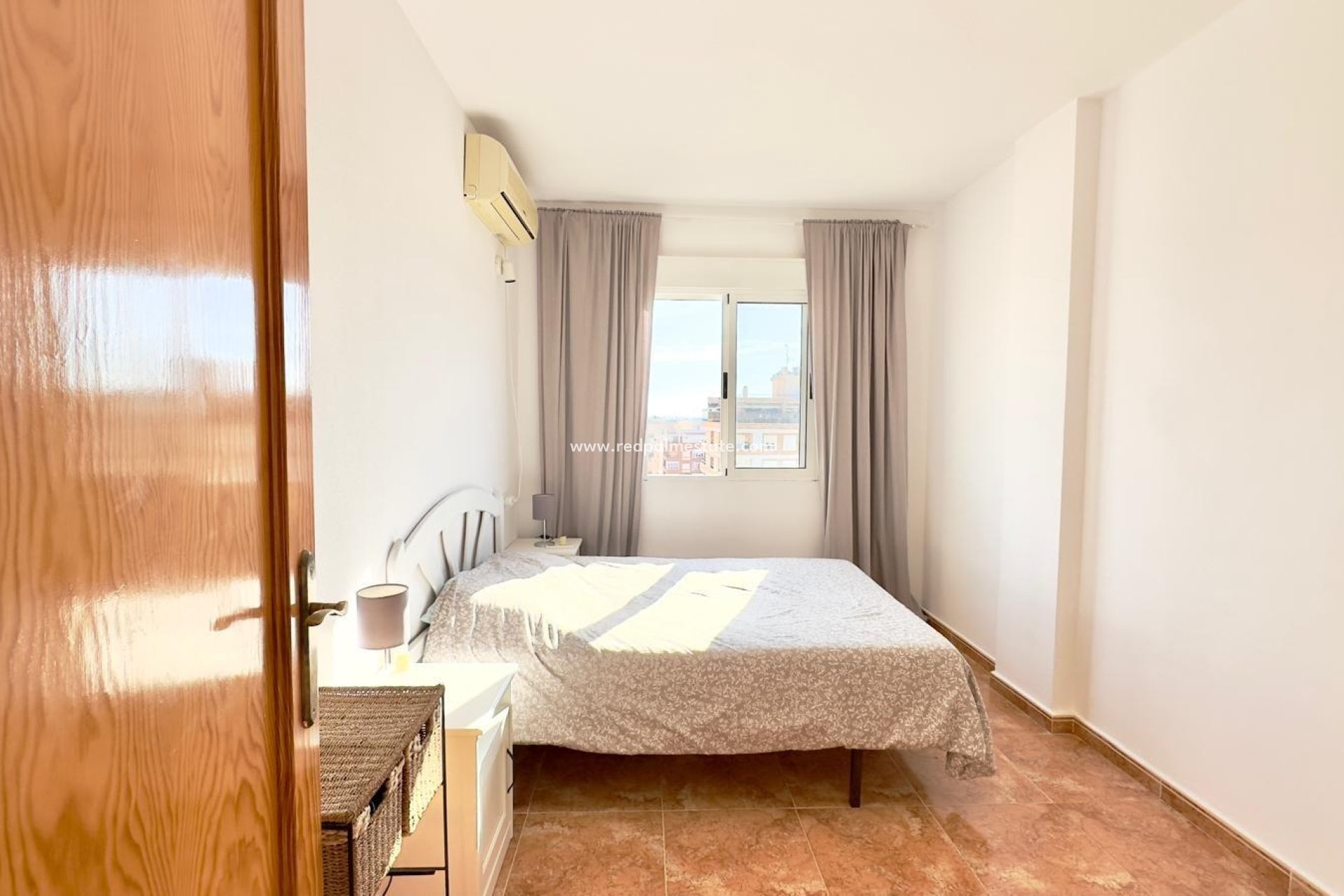 Reventa - Apartmentos -
Torrevieja - Centro Torrevieja