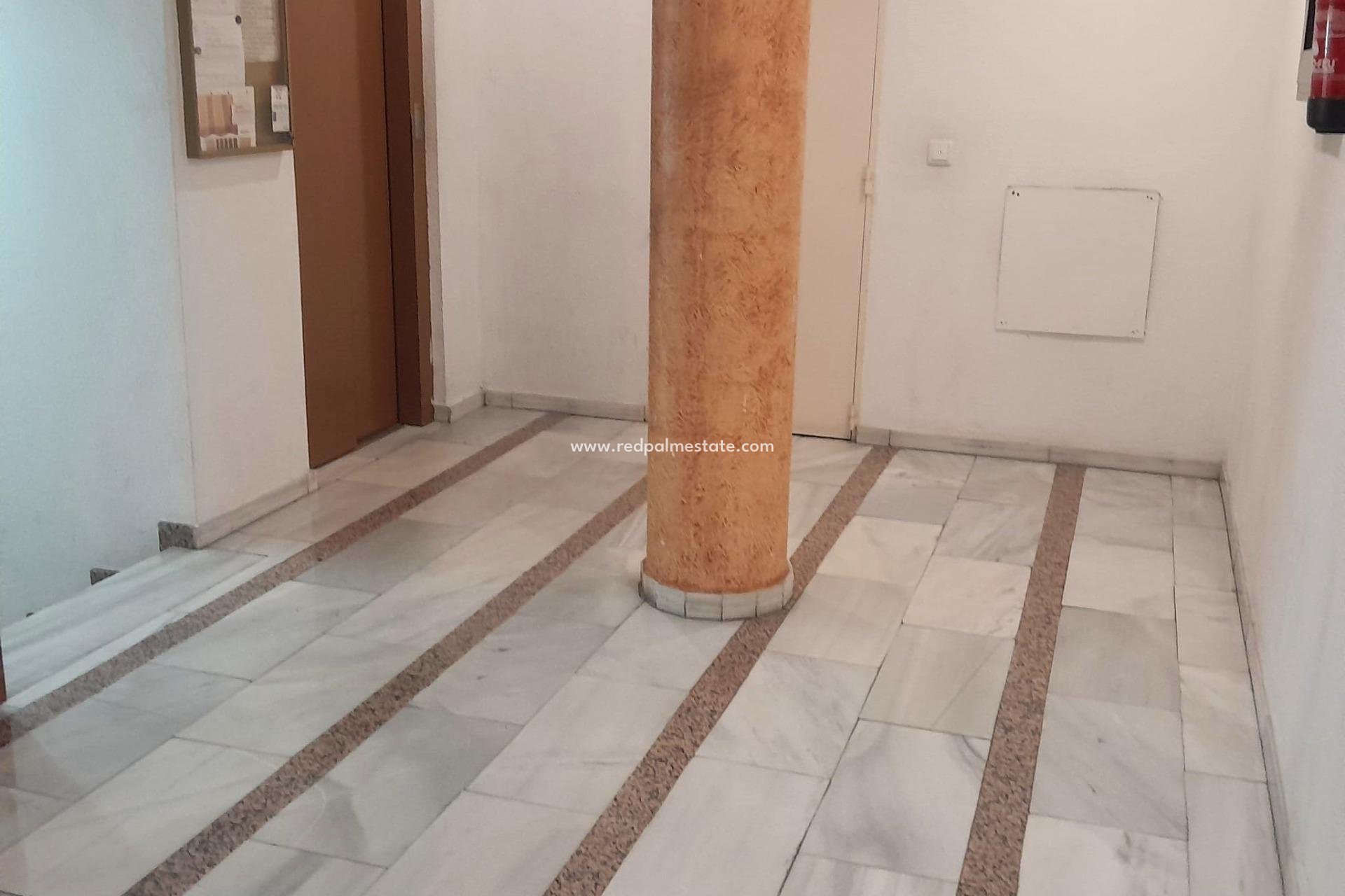 Reventa - Apartmentos -
Torrevieja - Centro Torrevieja