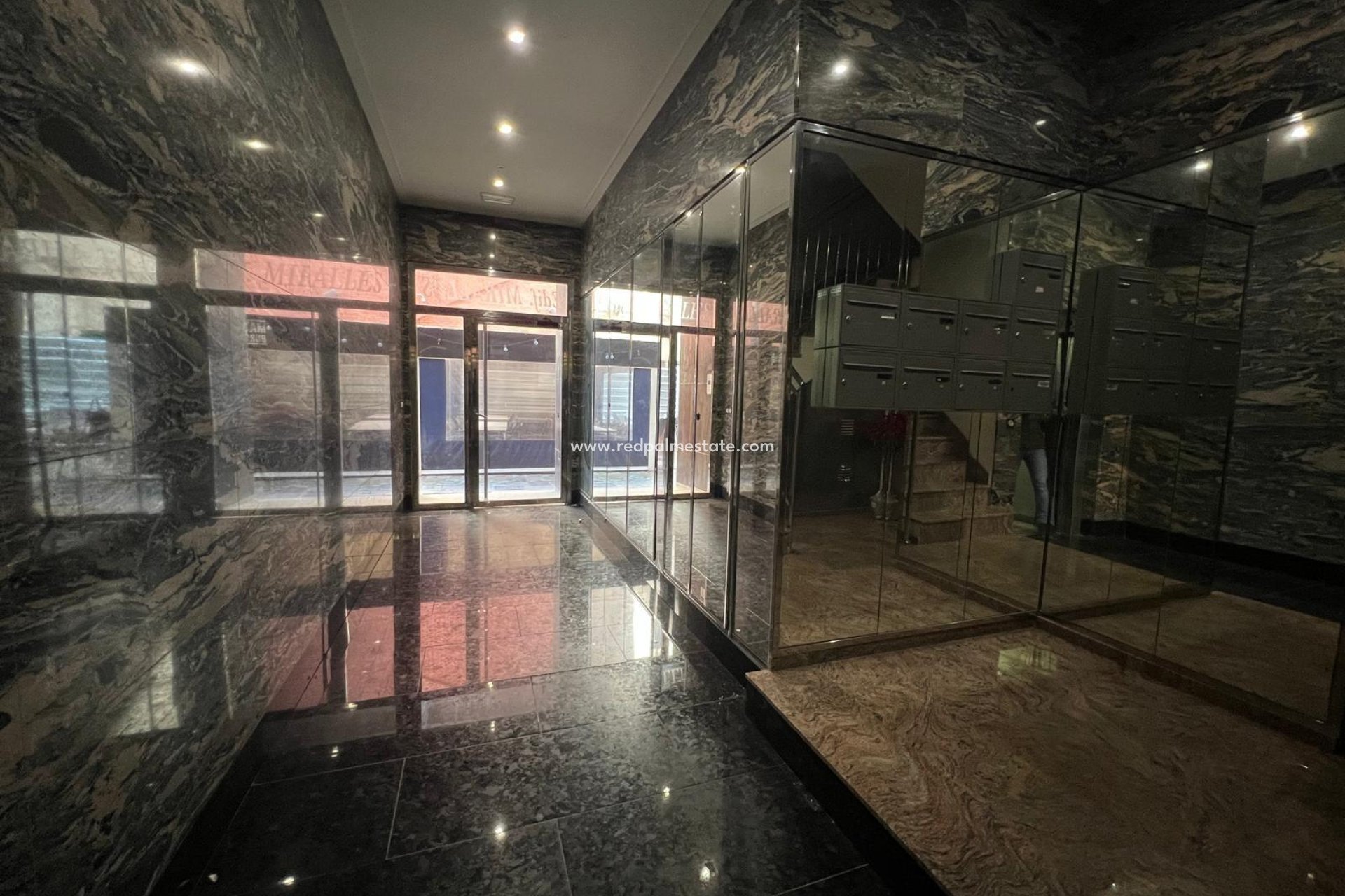 Reventa - Apartmentos -
Torrevieja - Centro Torrevieja