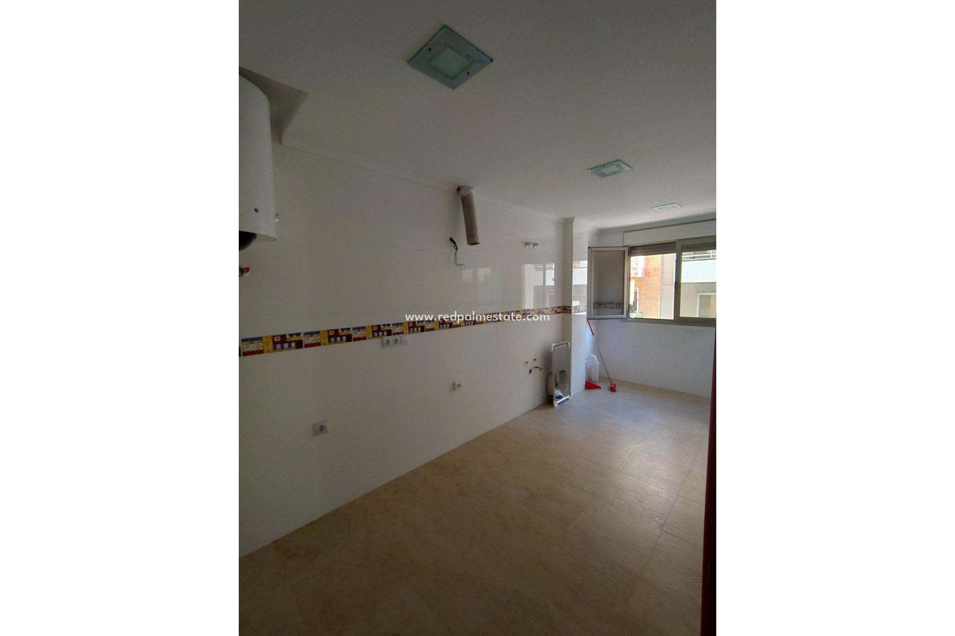 Reventa - Apartmentos -
Torrevieja - Centro Torrevieja