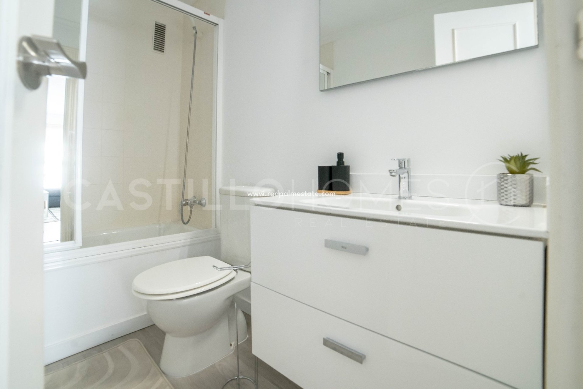 Reventa - Apartmentos -
Torrevieja - Centro Torrevieja