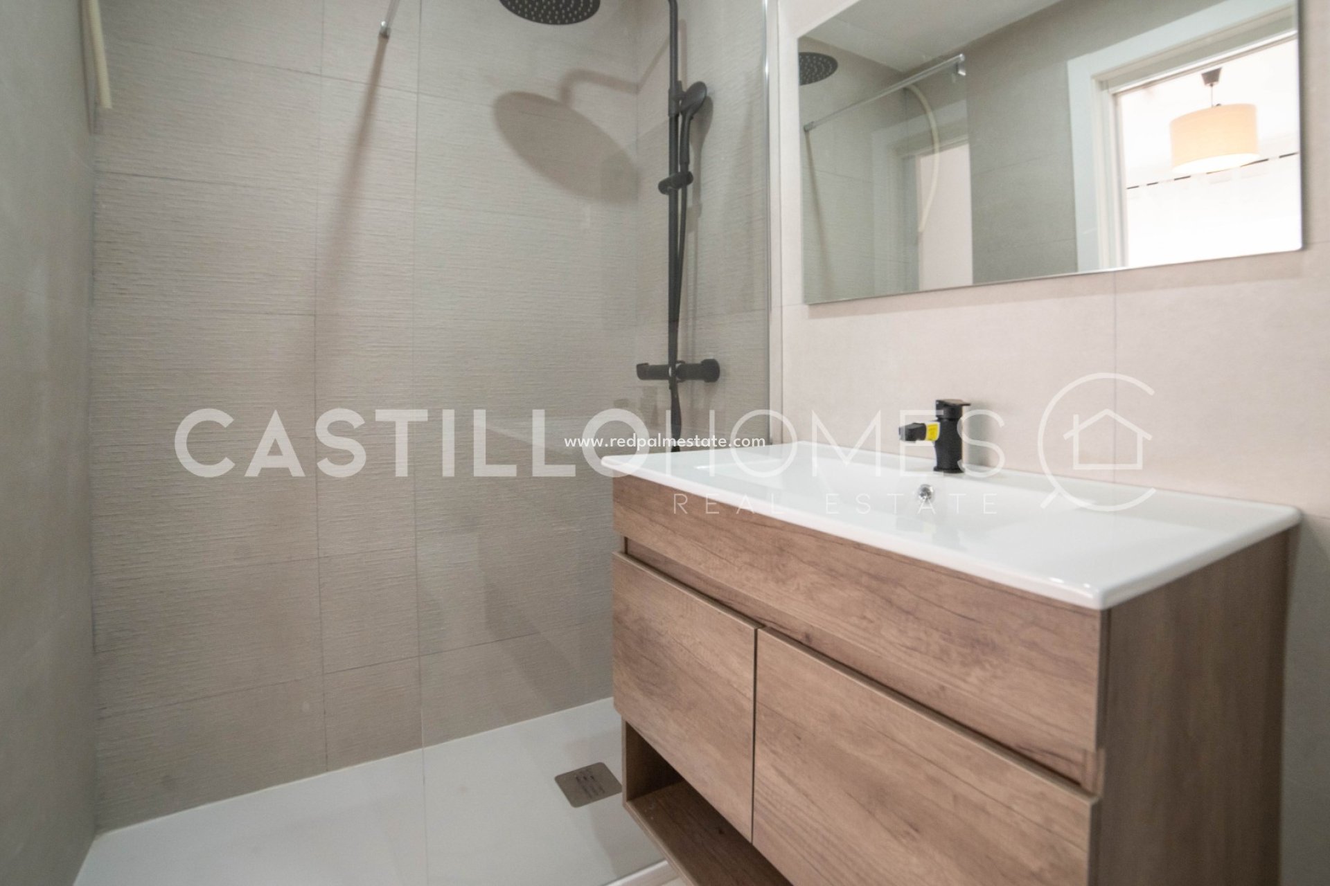 Reventa - Apartmentos -
Torrevieja - Centro Torrevieja