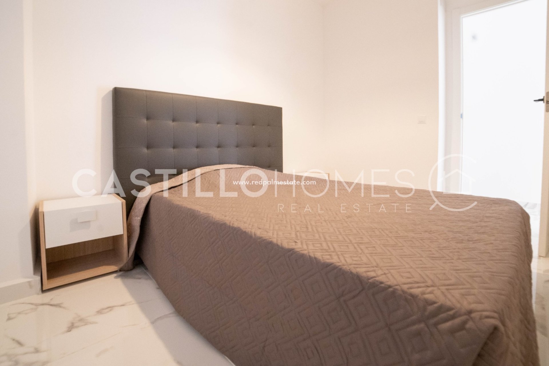 Reventa - Apartmentos -
Torrevieja - Centro Torrevieja