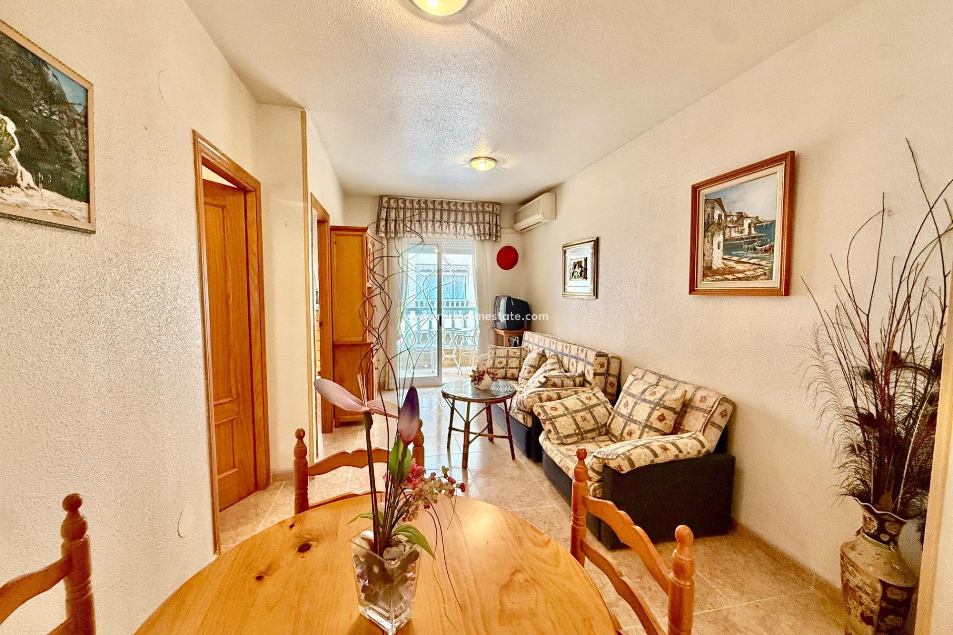 Reventa - Apartmentos -
Torrevieja - Centro Torrevieja