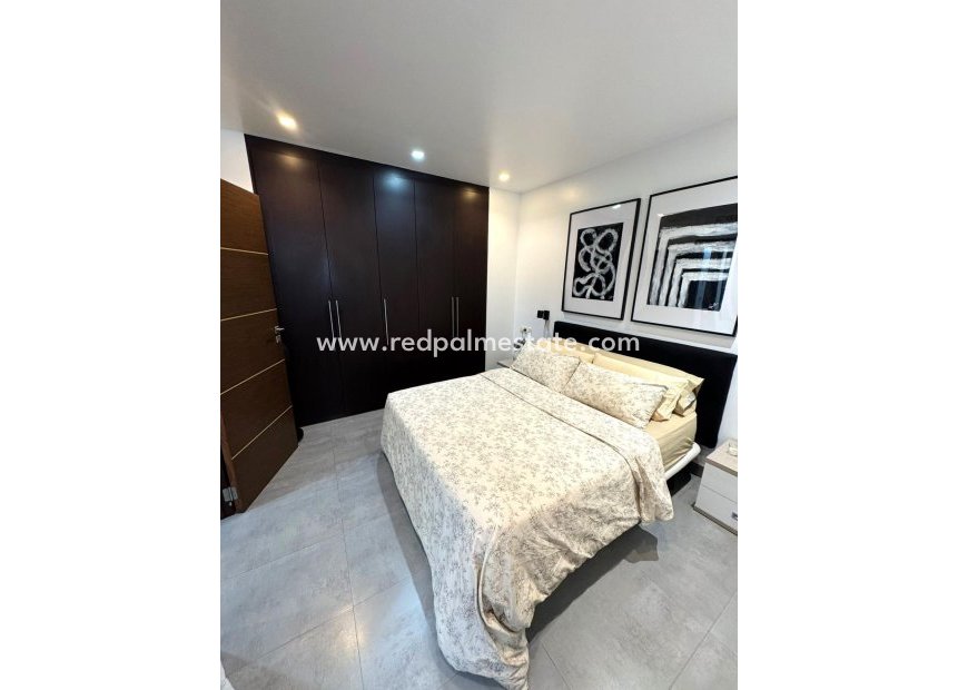 Reventa - Apartmentos -
Torrevieja - Centro Torrevieja