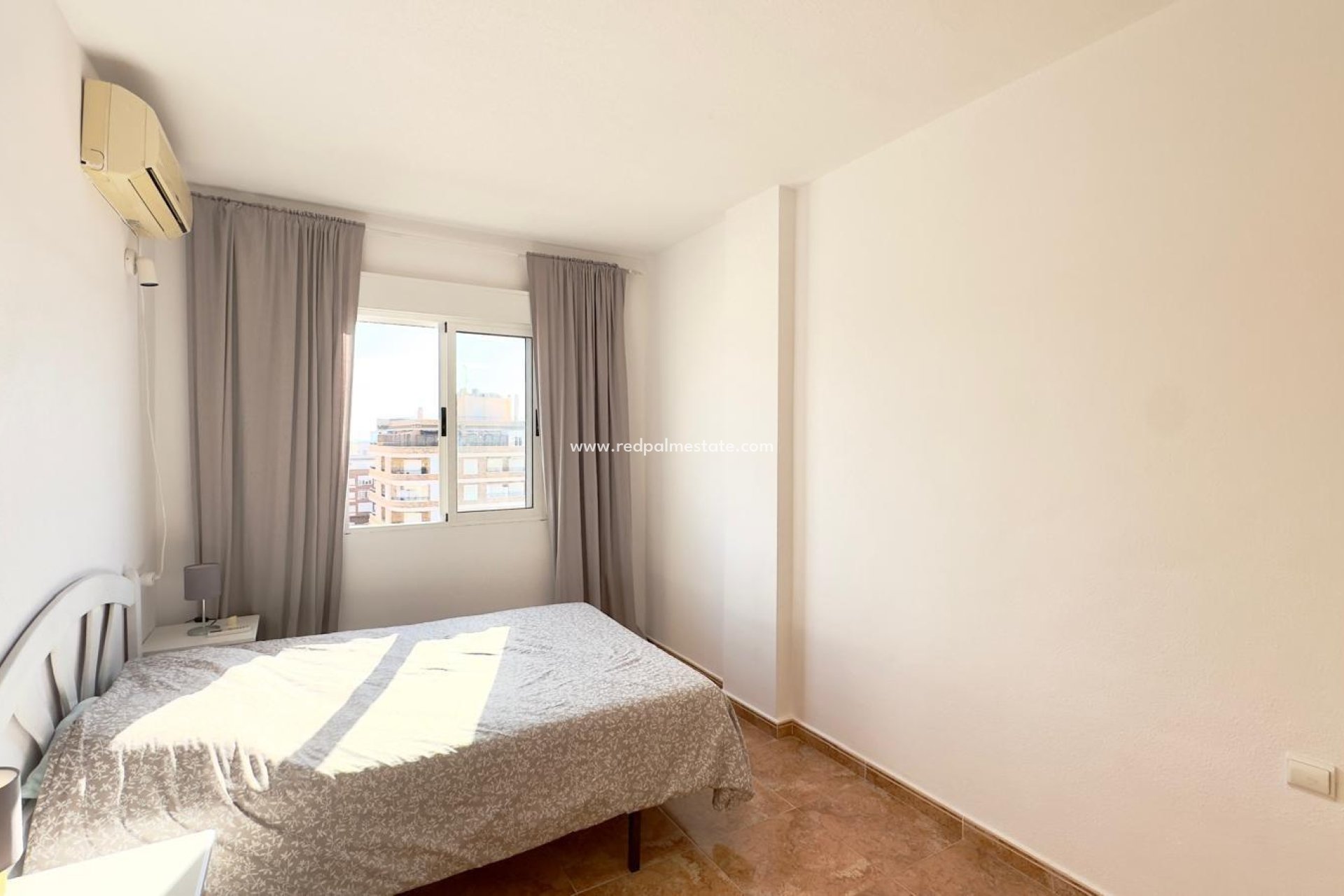 Reventa - Apartmentos -
Torrevieja - Centro Torrevieja