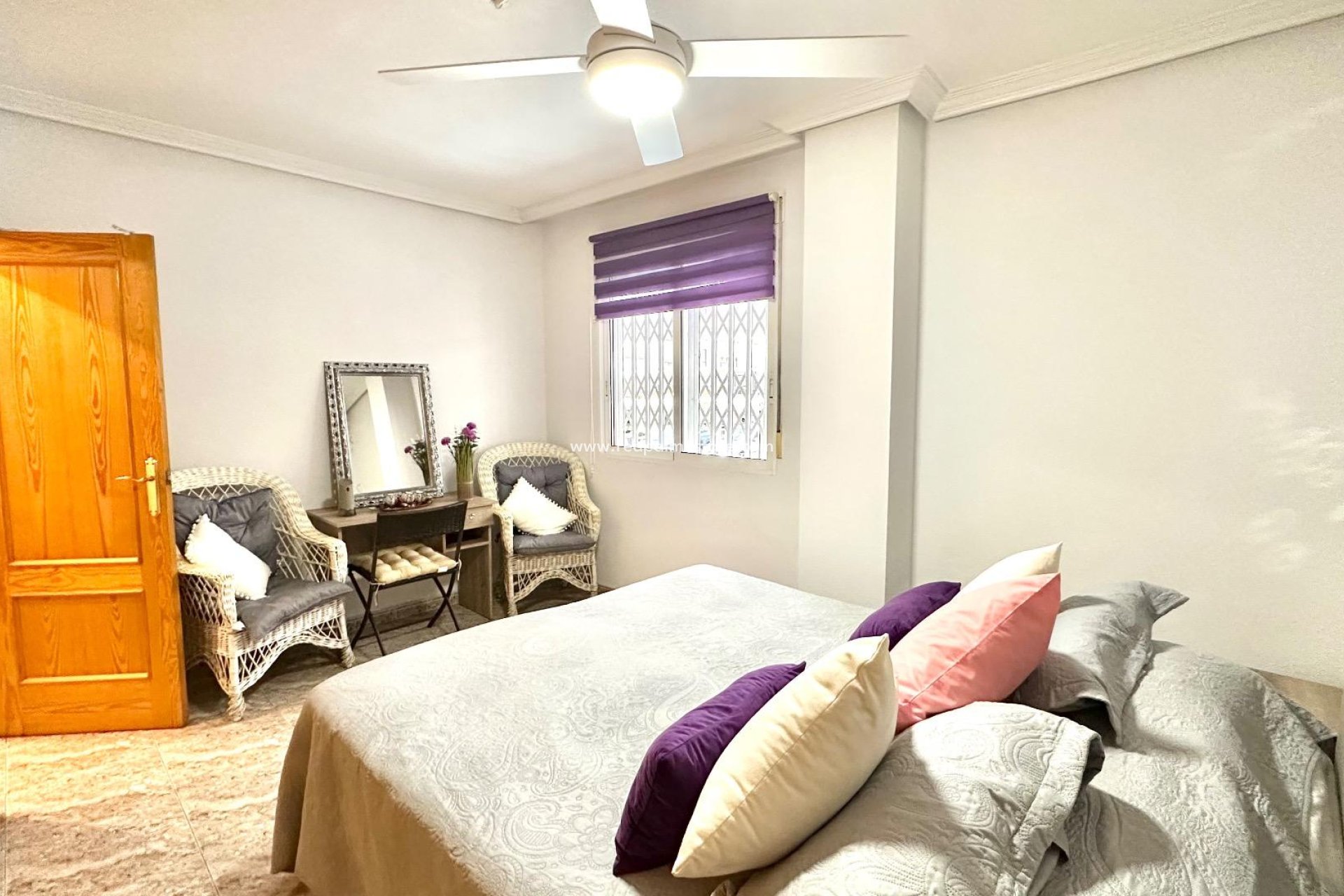 Reventa - Apartmentos -
Torrevieja - Centro Torrevieja