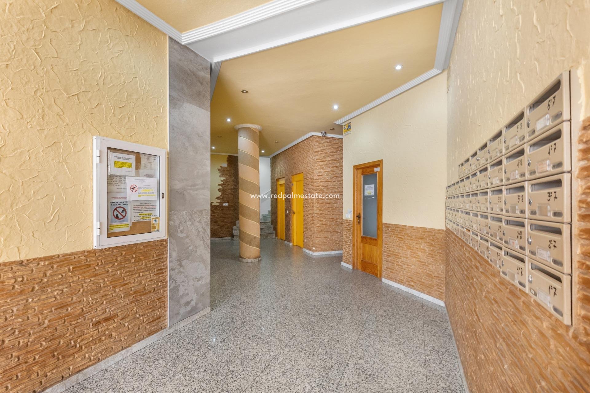 Reventa - Apartmentos -
Torrevieja - Centro Torrevieja