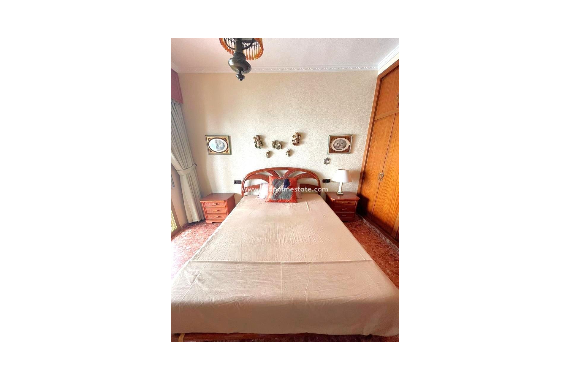 Reventa - Apartmentos -
Torrevieja - Centro Torrevieja