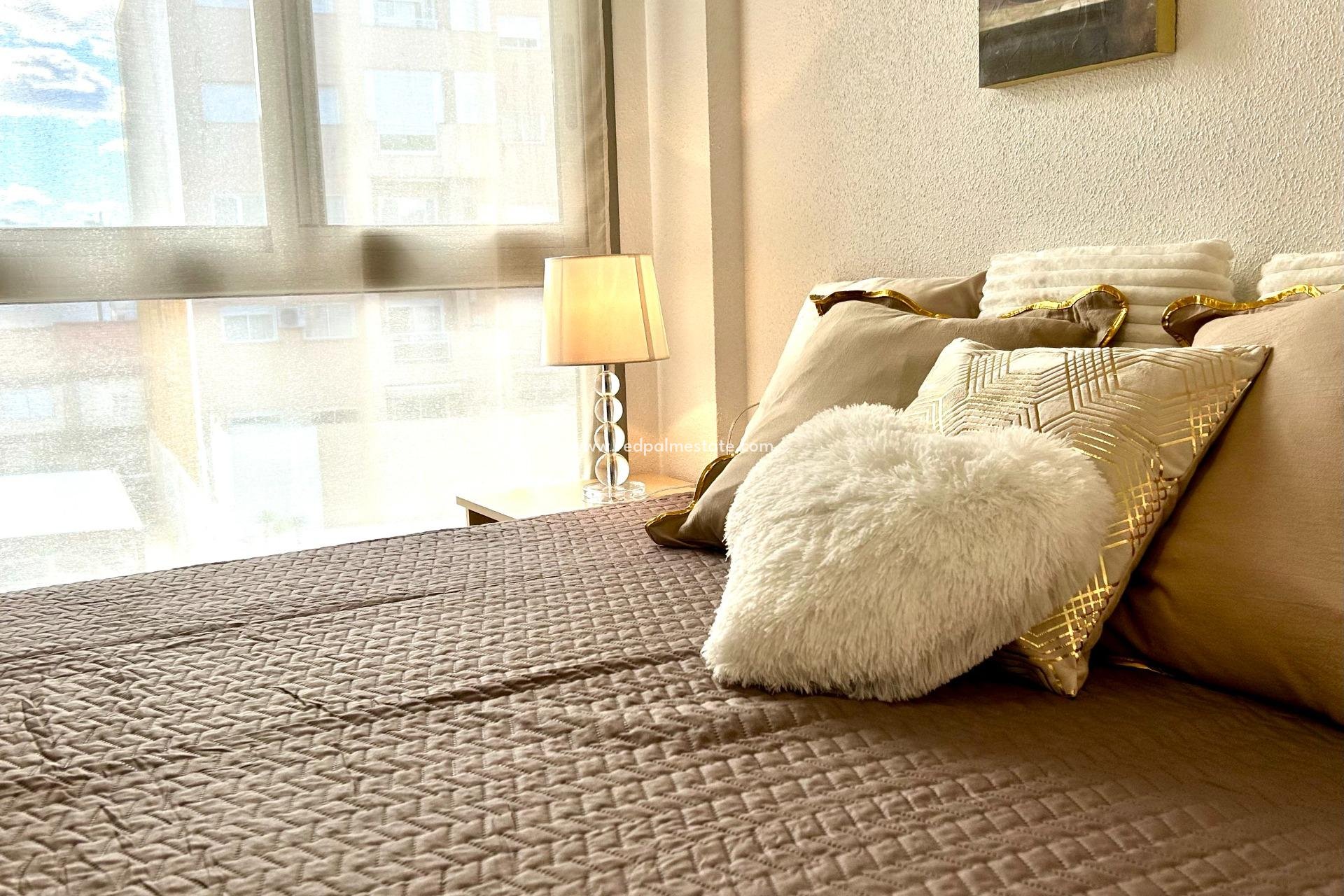 Reventa - Apartmentos -
Torrevieja - Centro Torrevieja