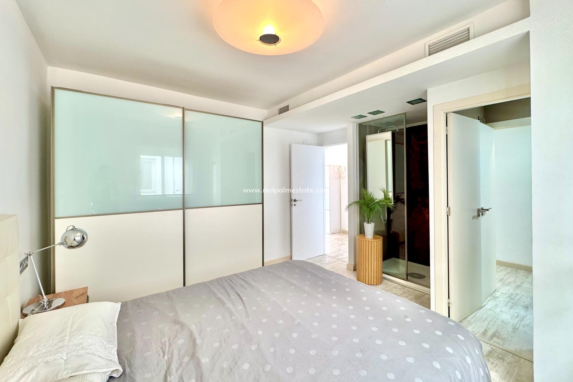 Reventa - Apartmentos -
Torrevieja - Centro Torrevieja