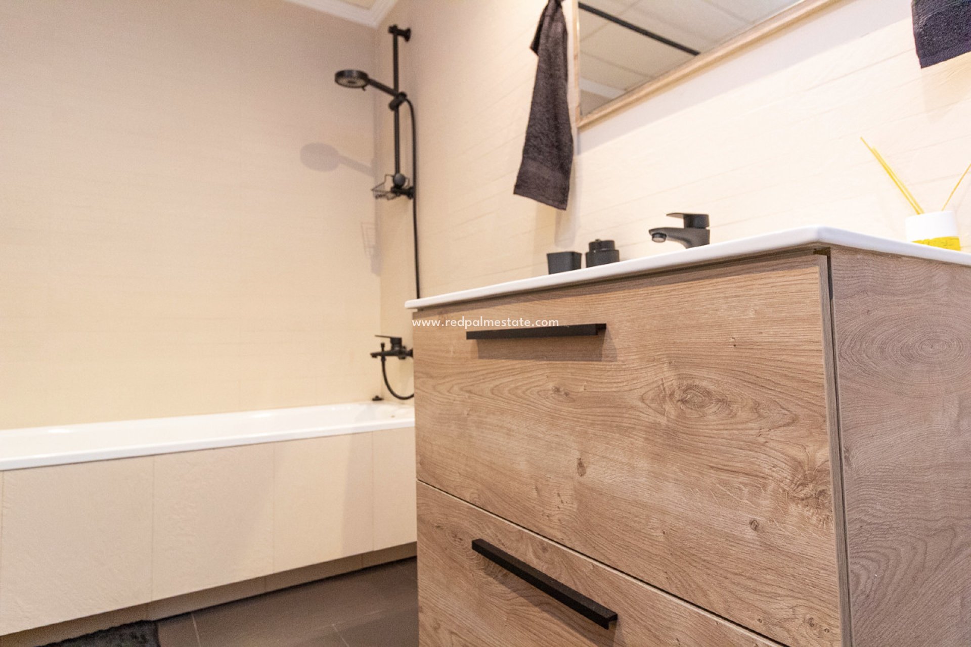 Reventa - Apartmentos -
Torrevieja - Centro Torrevieja