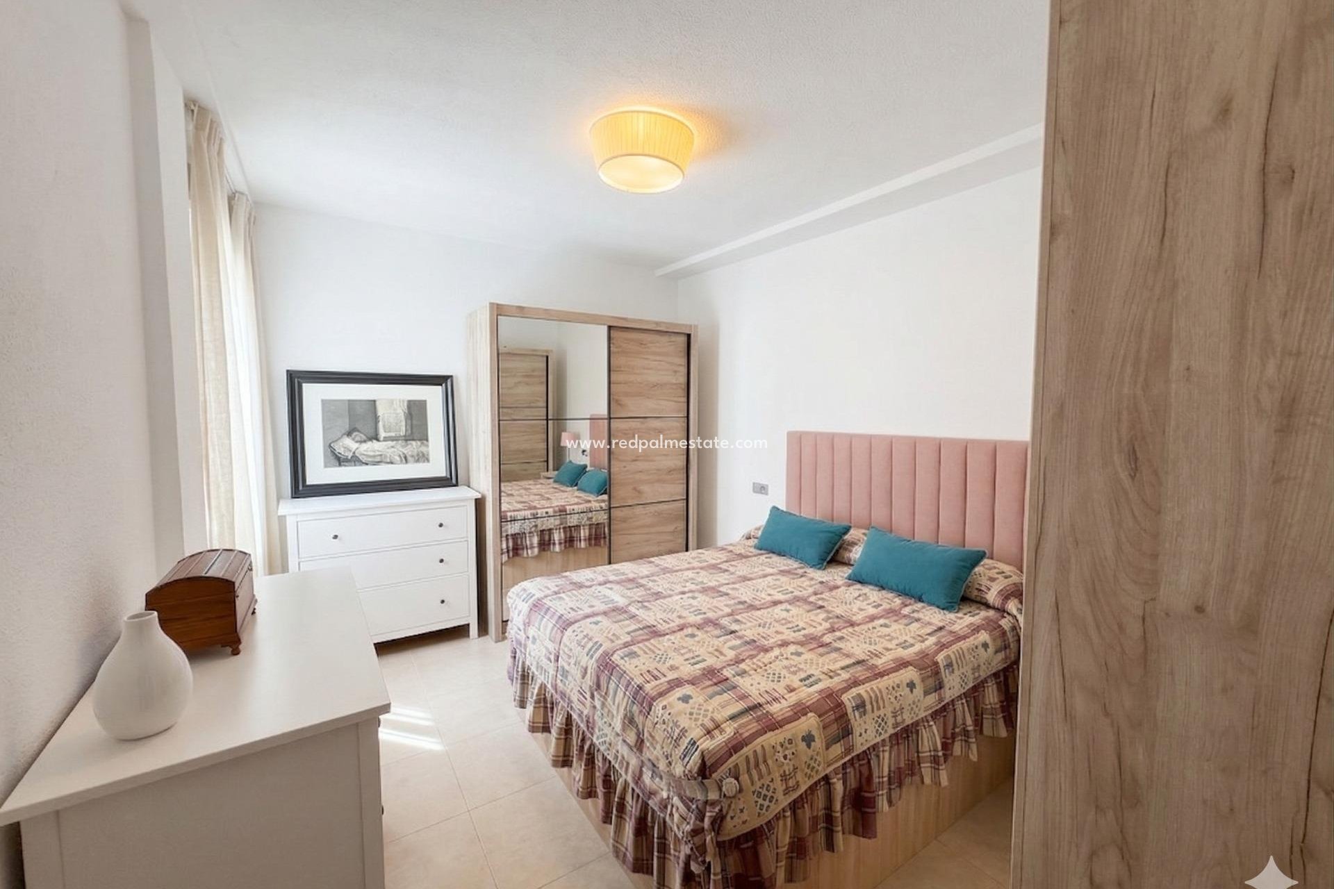 Reventa - Apartmentos -
Torrevieja - Centro Torrevieja
