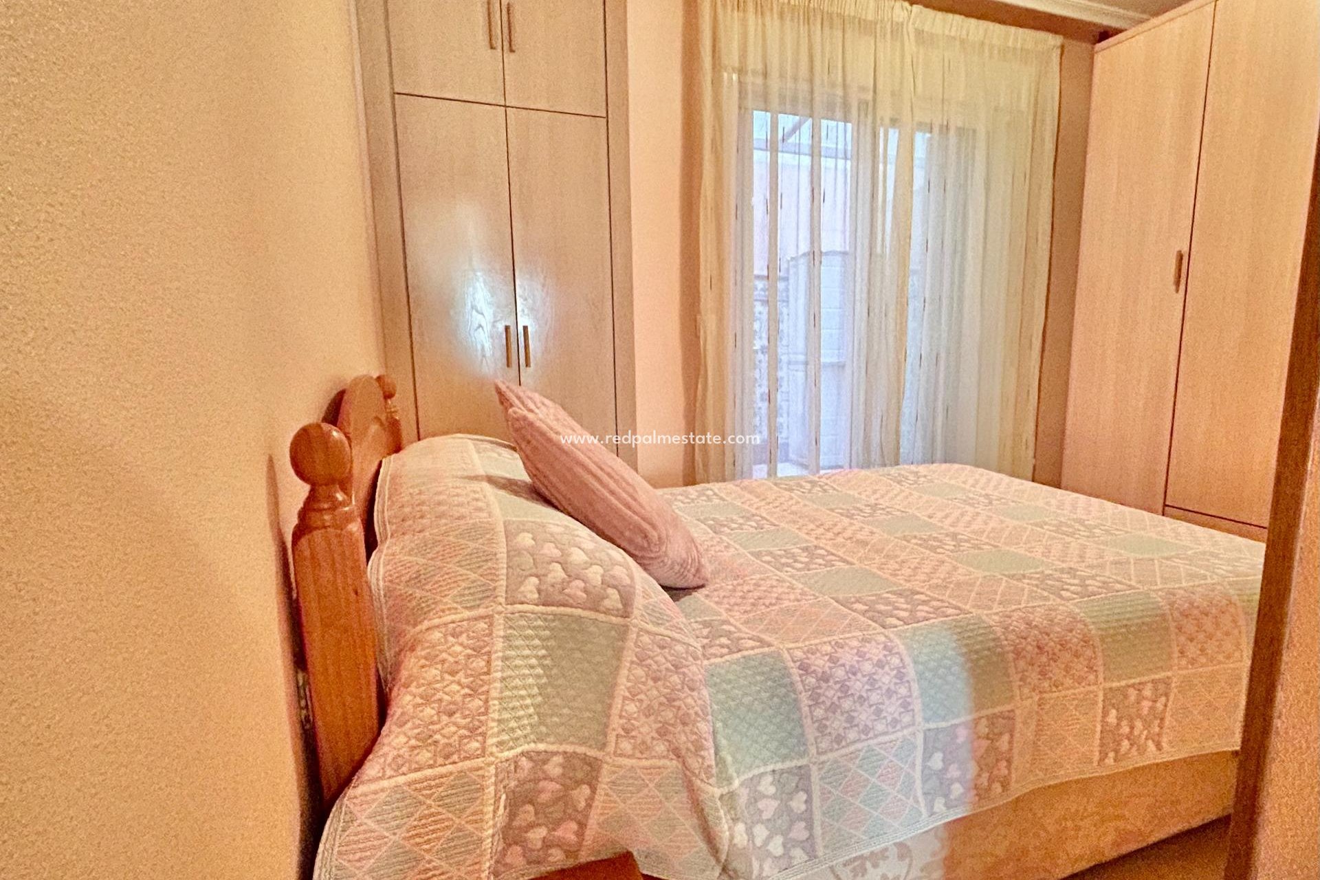 Reventa - Apartmentos -
Torrevieja - Centro Torrevieja