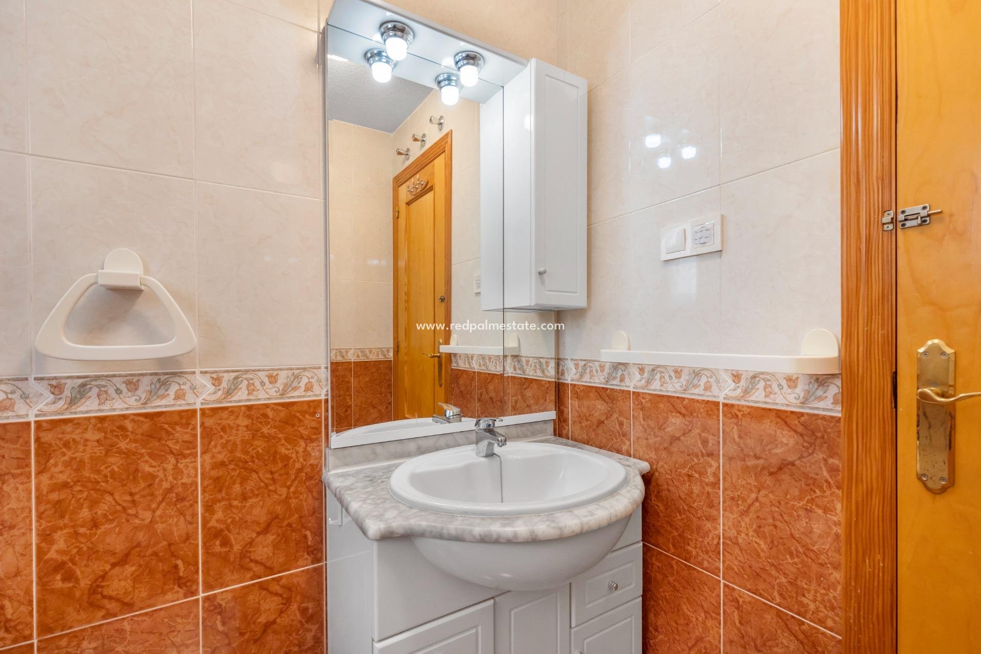 Reventa - Apartmentos -
Torrevieja - Centro Torrevieja