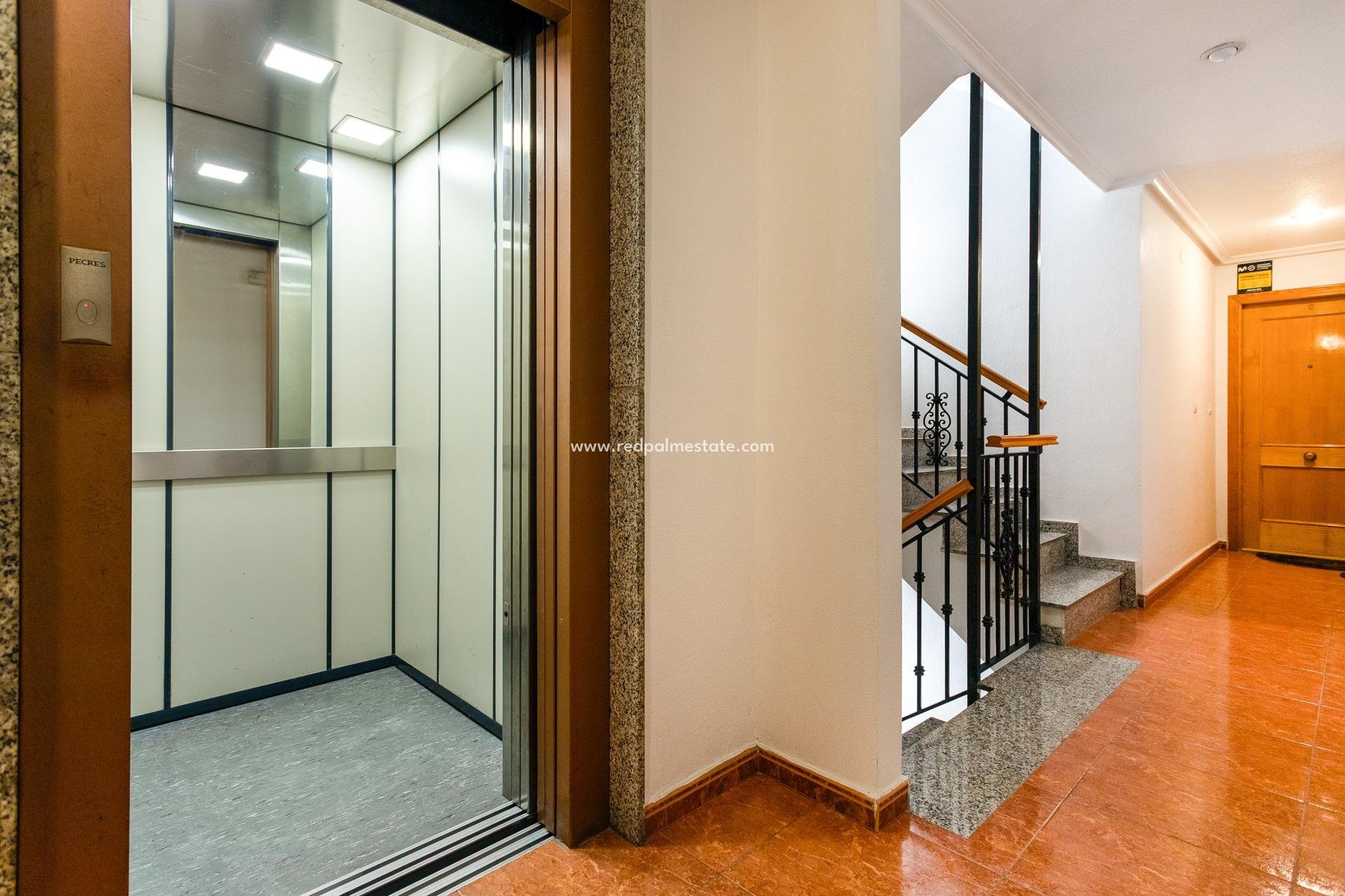 Reventa - Apartmentos -
Torrevieja - Centro Torrevieja