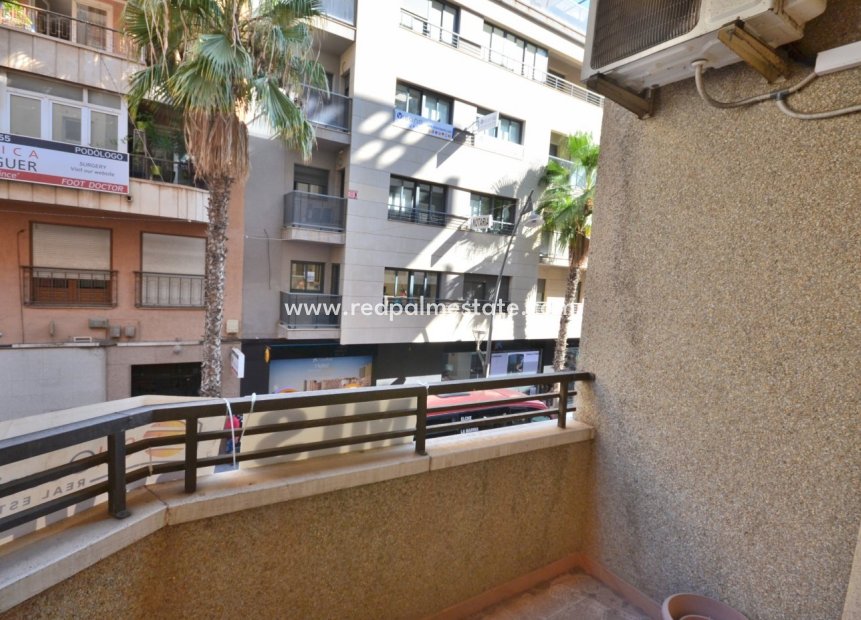 Reventa - Apartmentos -
Torrevieja - Centro