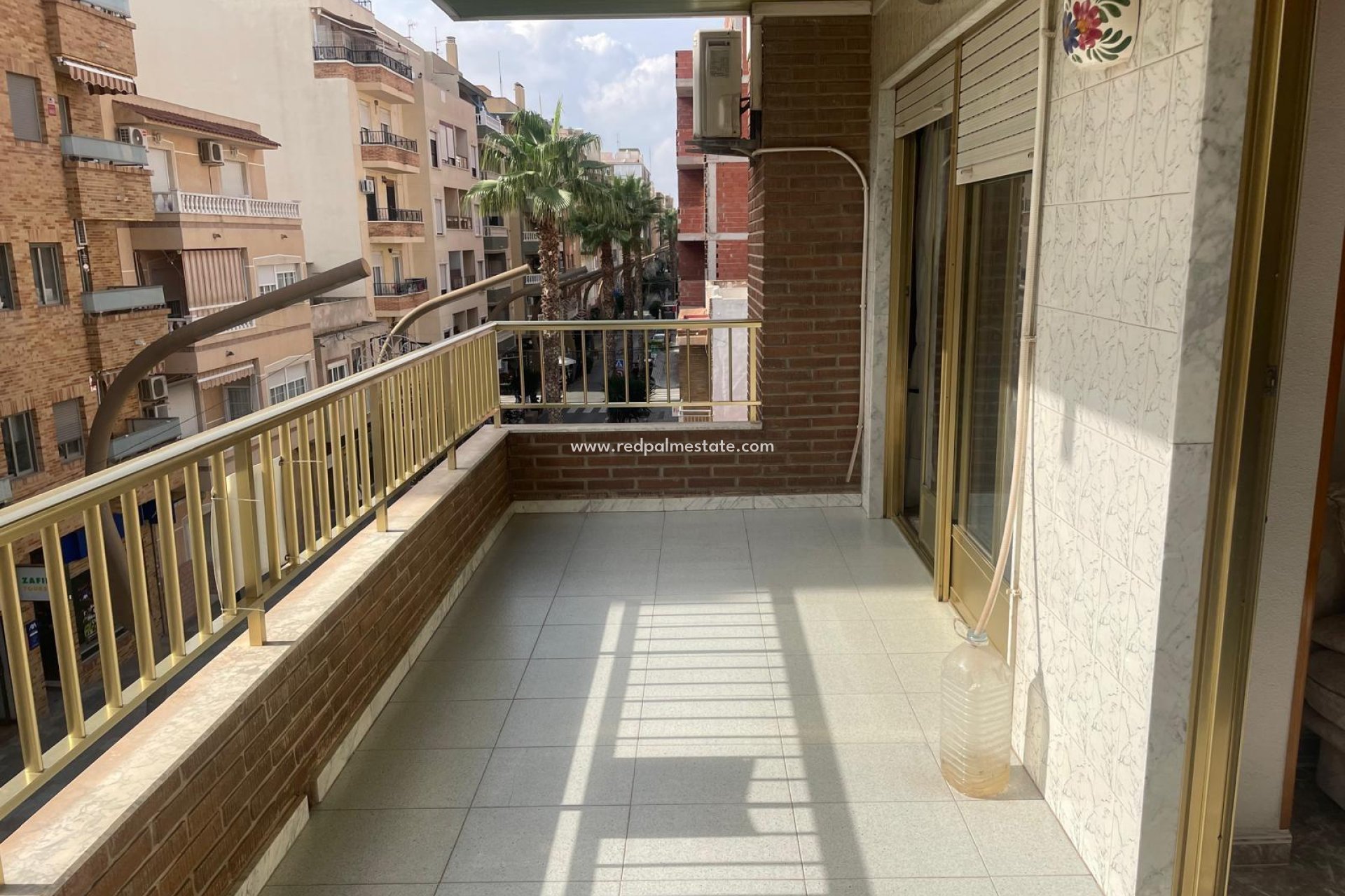 Reventa - Apartmentos -
Torrevieja - Centro
