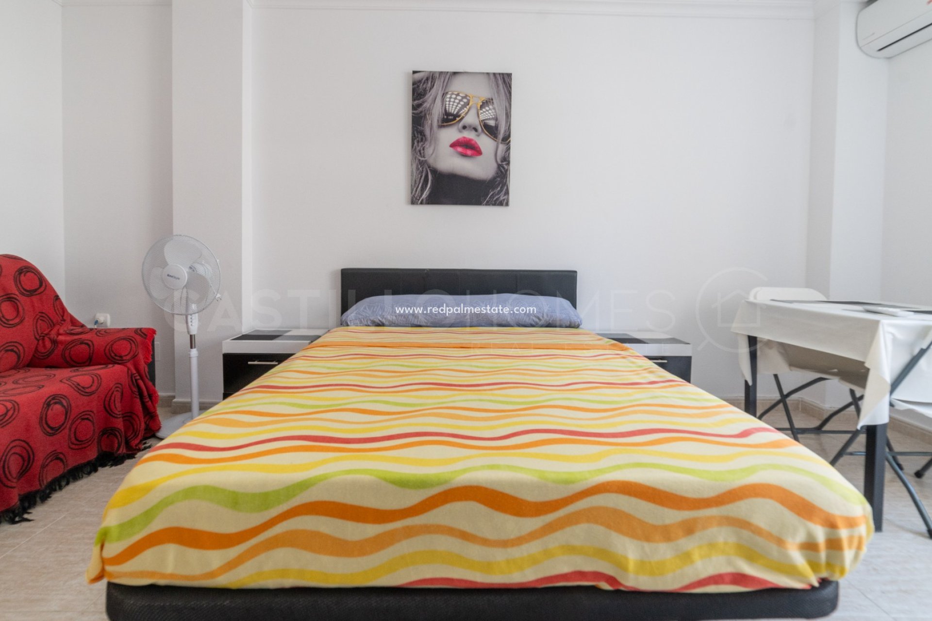 Reventa - Apartmentos -
Torrevieja - Centro