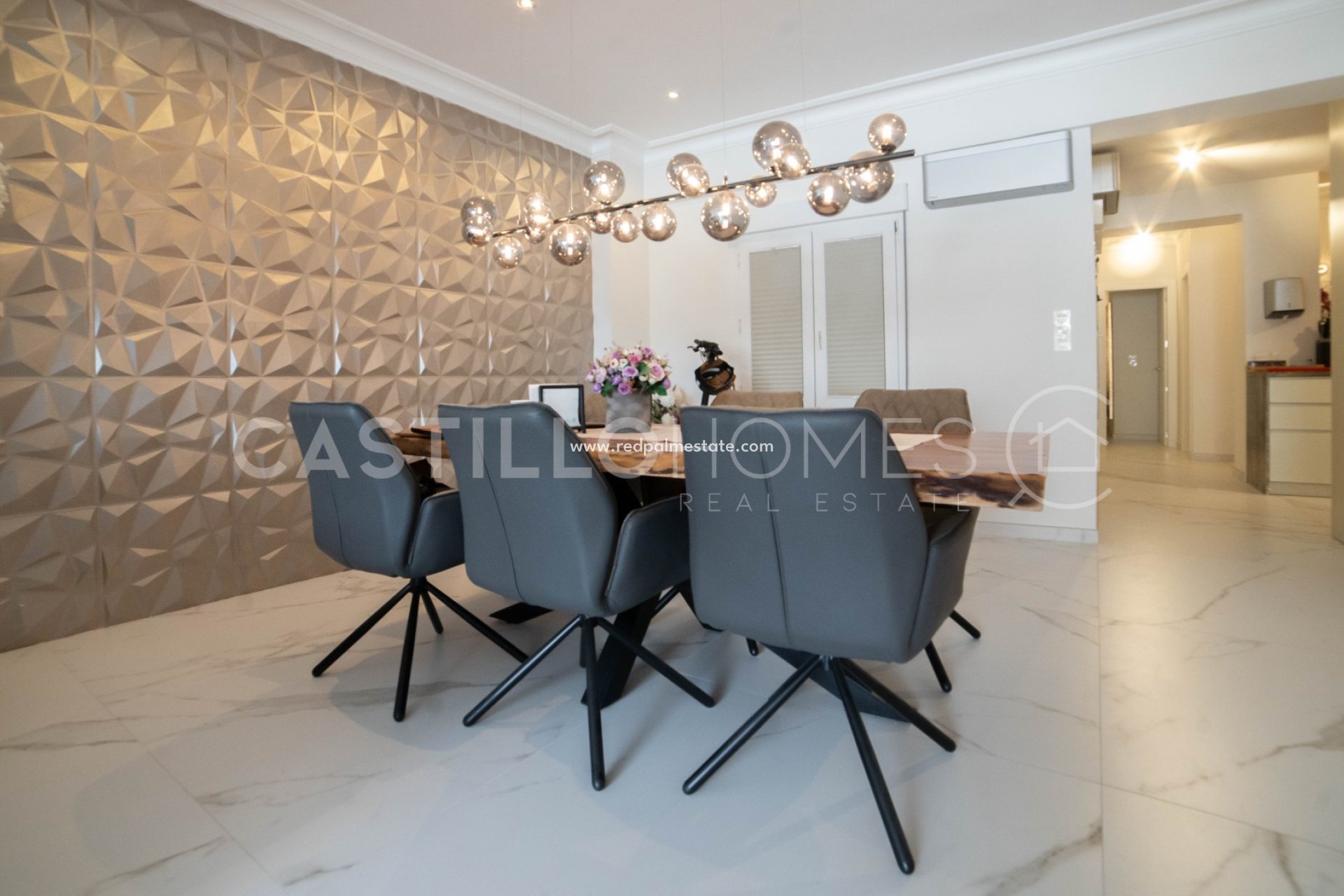 Reventa - Apartmentos -
Torrevieja - Centro