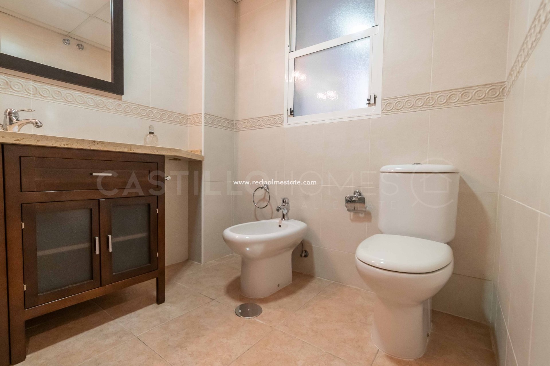 Reventa - Apartmentos -
Torrevieja - Centro
