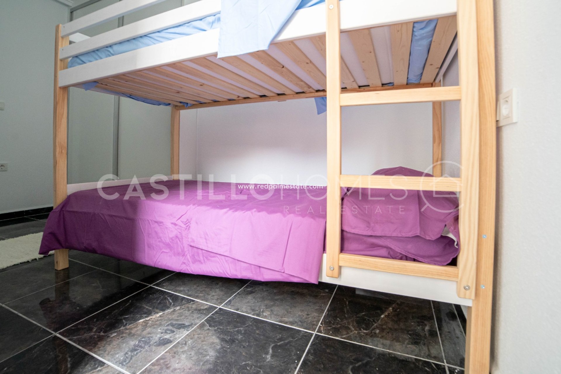 Reventa - Apartmentos -
Torrevieja - Centro