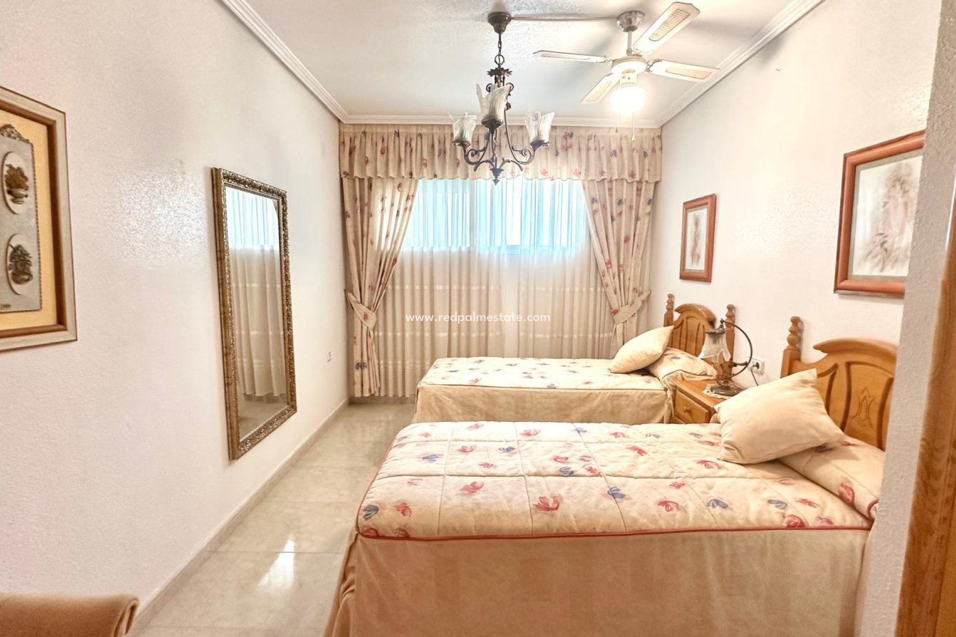 Reventa - Apartmentos -
Torrevieja - Centro