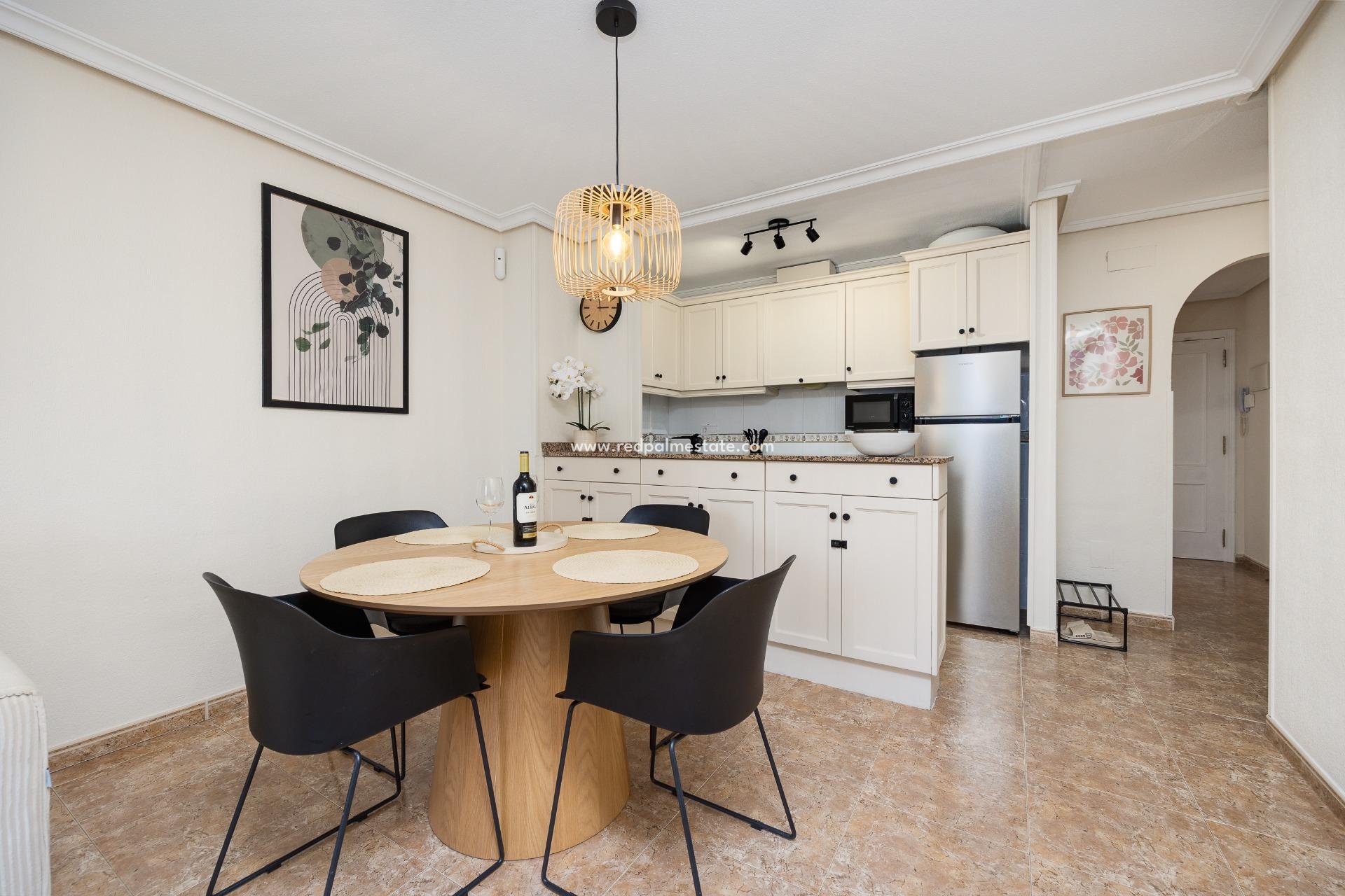 Reventa - Apartmentos -
Torrevieja - Centro