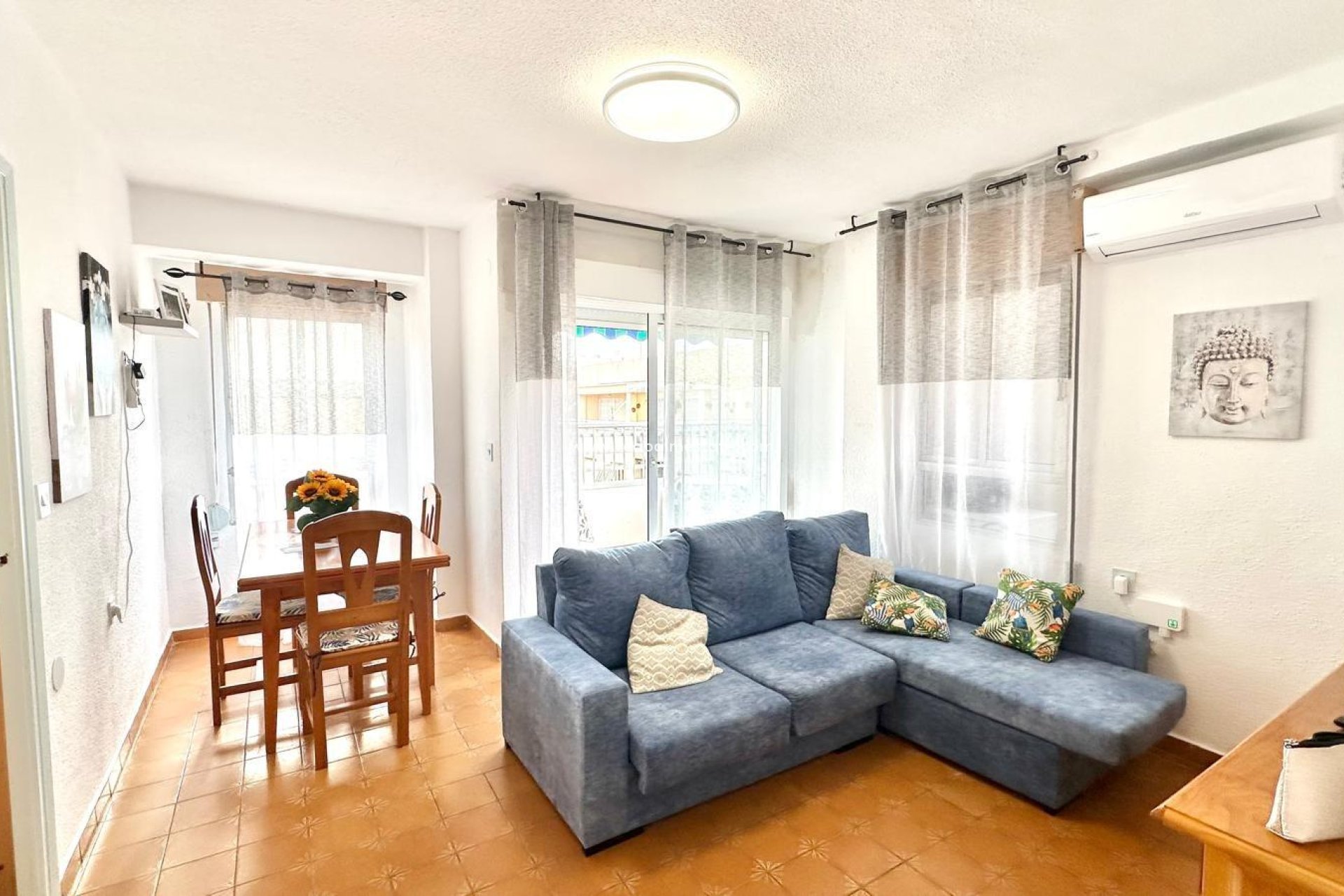 Reventa - Apartmentos -
Torrevieja - Centro