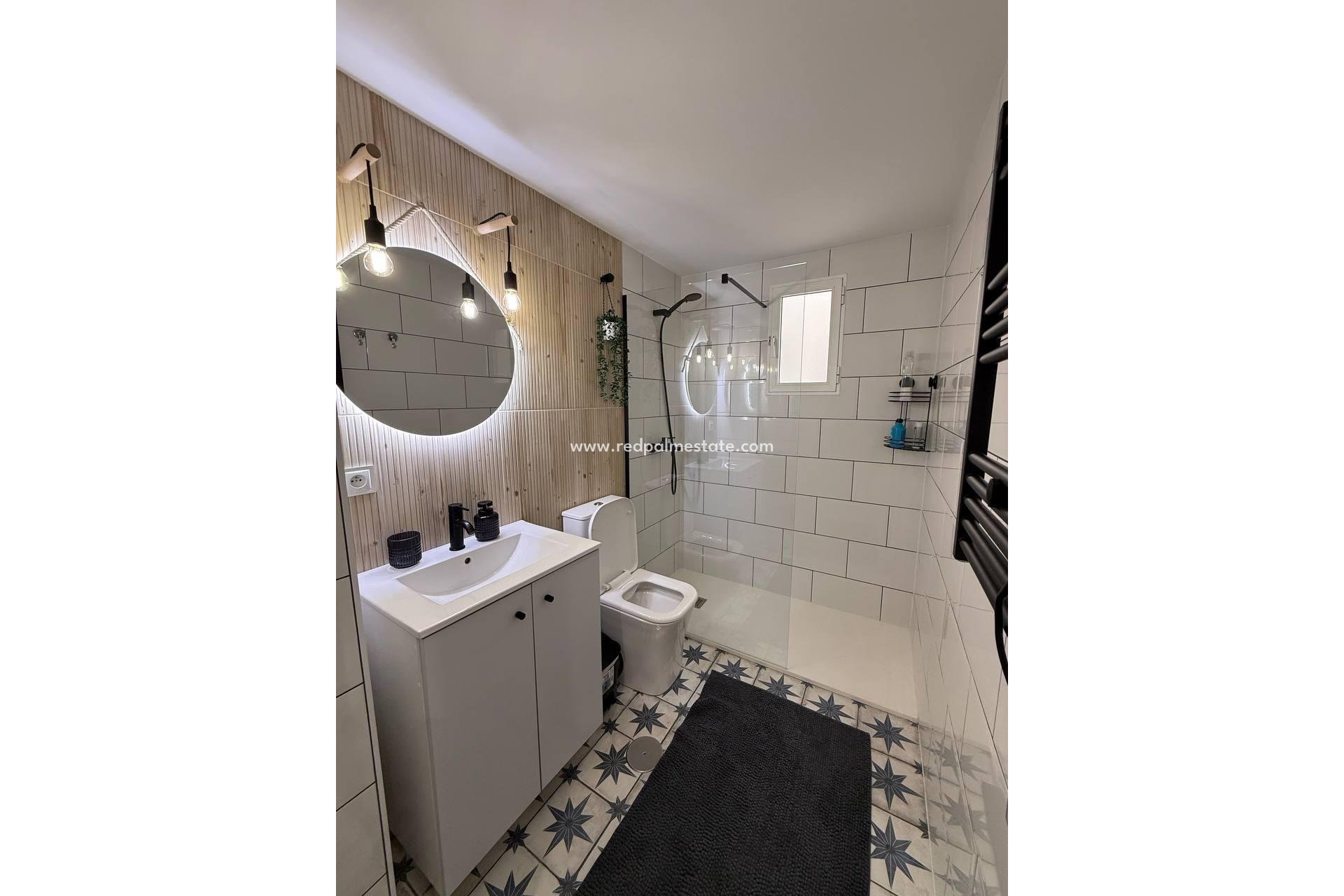 Reventa - Apartmentos -
Torrevieja - Centro