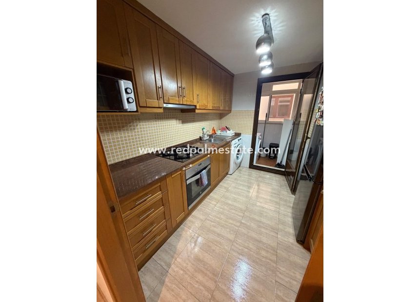 Reventa - Apartmentos -
Torrevieja - Centro