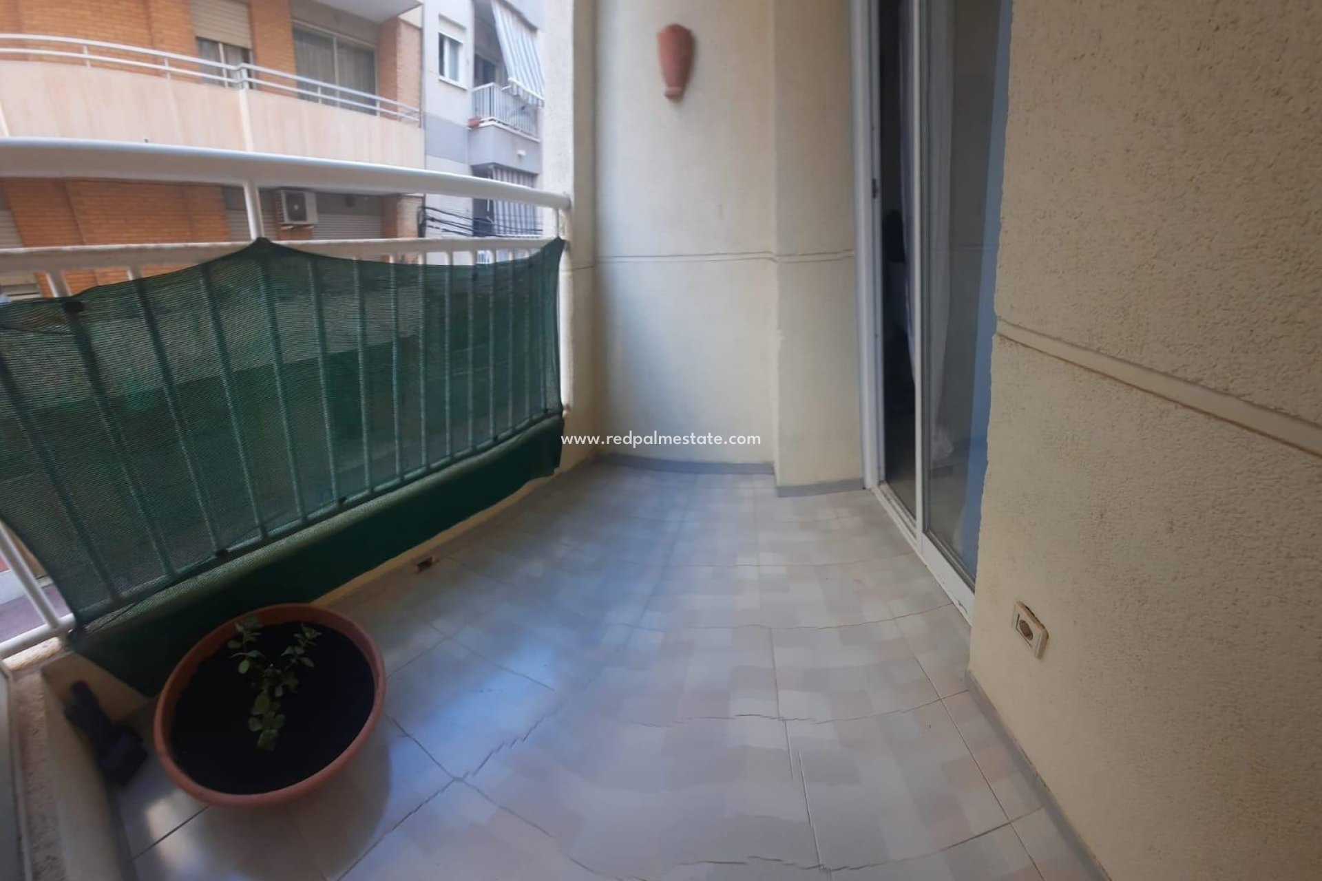 Reventa - Apartmentos -
Torrevieja - Centro