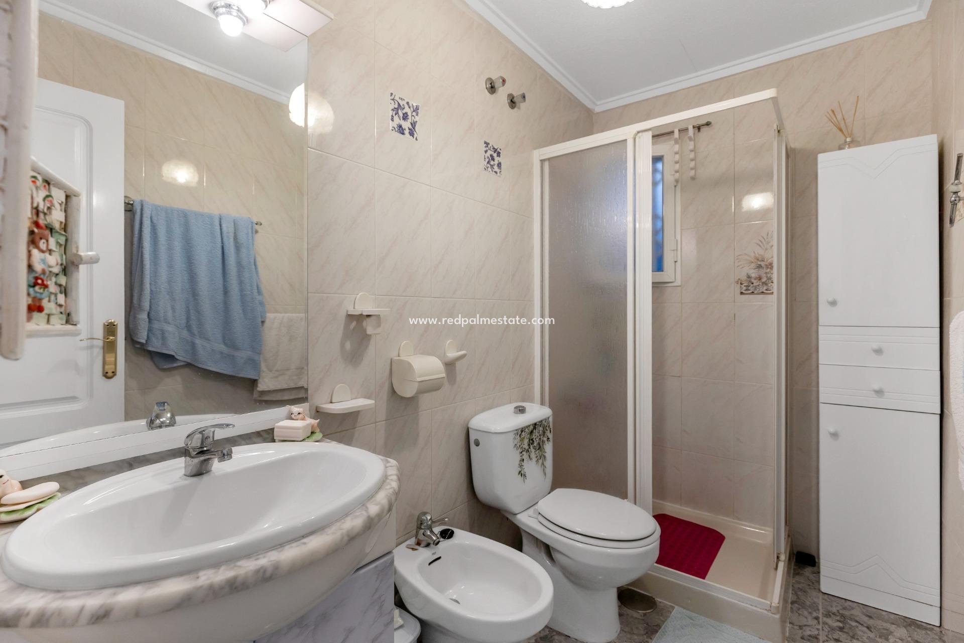 Reventa - Apartmentos -
Torrevieja - Centro