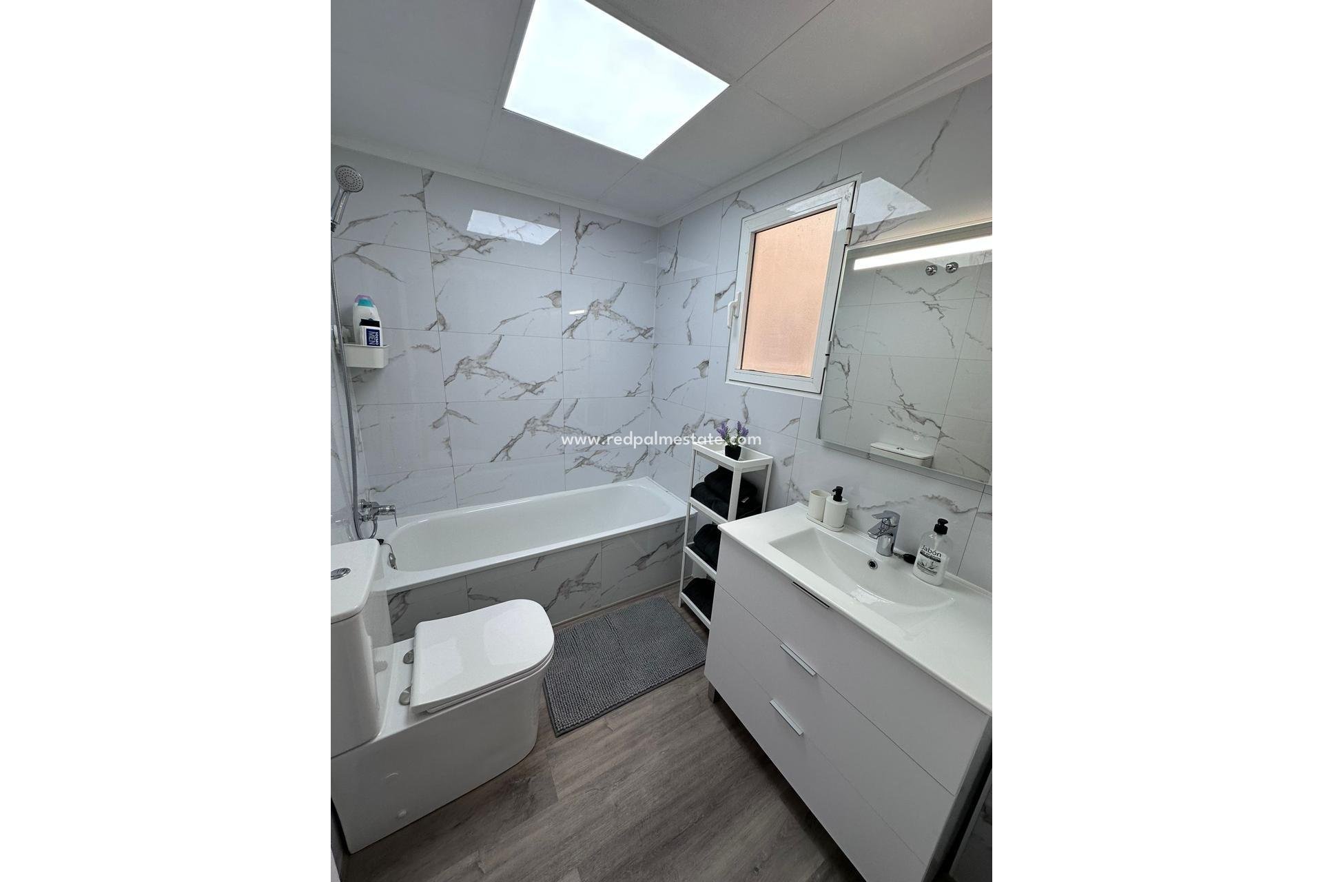 Reventa - Apartmentos -
Torrevieja - Centro