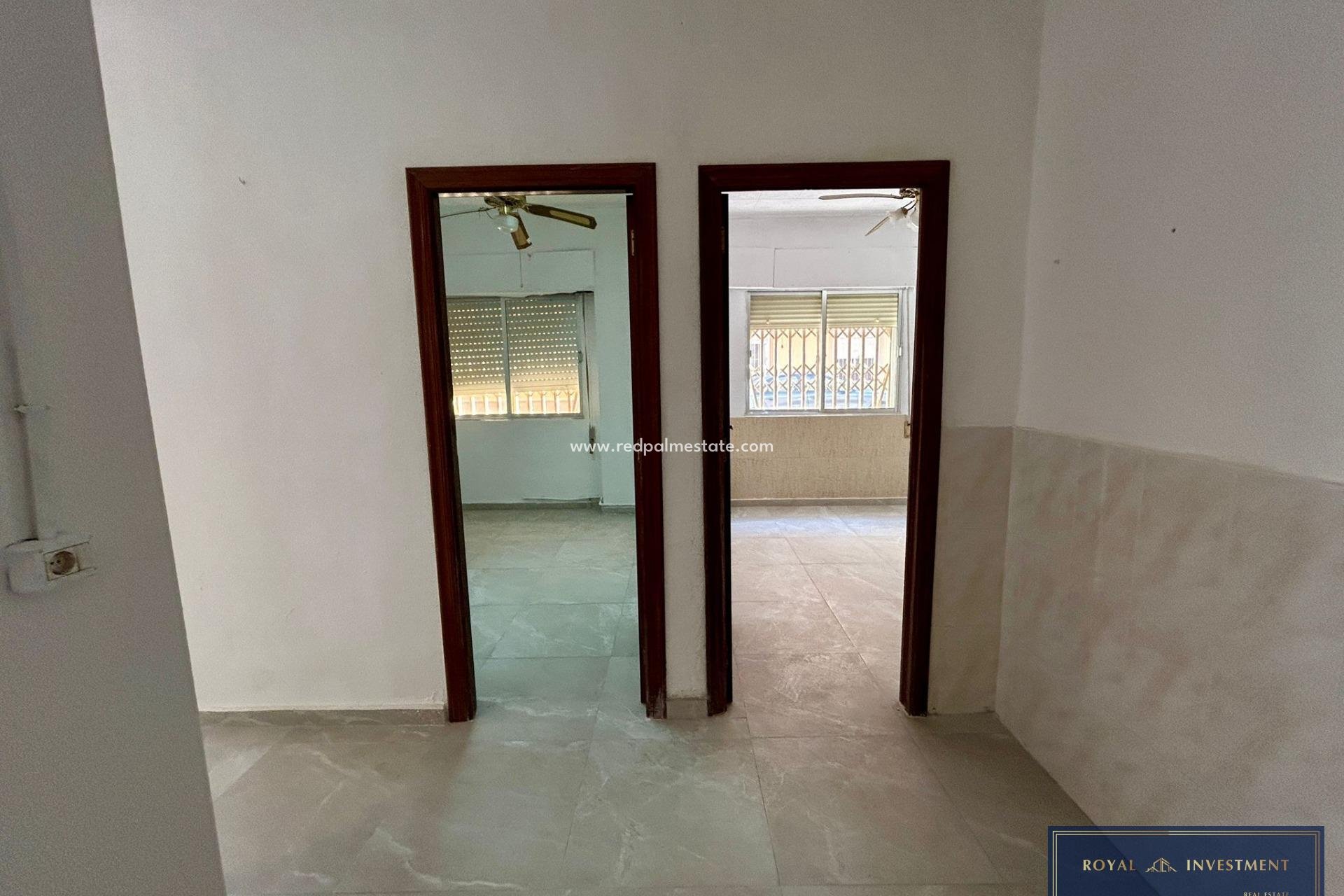 Reventa - Apartmentos -
Torrevieja - Centro